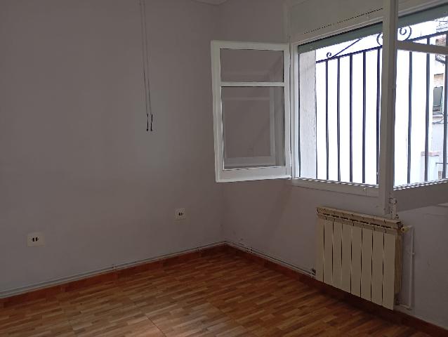 Imagen 8 Inmueble 300289 - Planta Baja en venta en Rubí / Muy cerca de supermercados y colegios