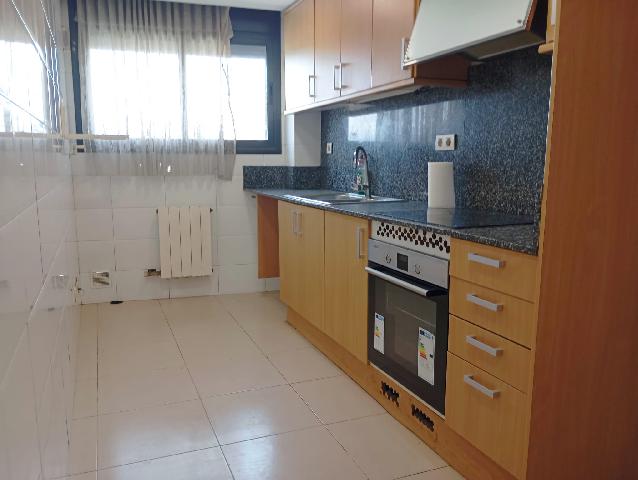 Imagen 4 Inmueble 300579 - Dúplex en venta en Rubí / Al lado Avenida del Estatut,.Ideal ubicación