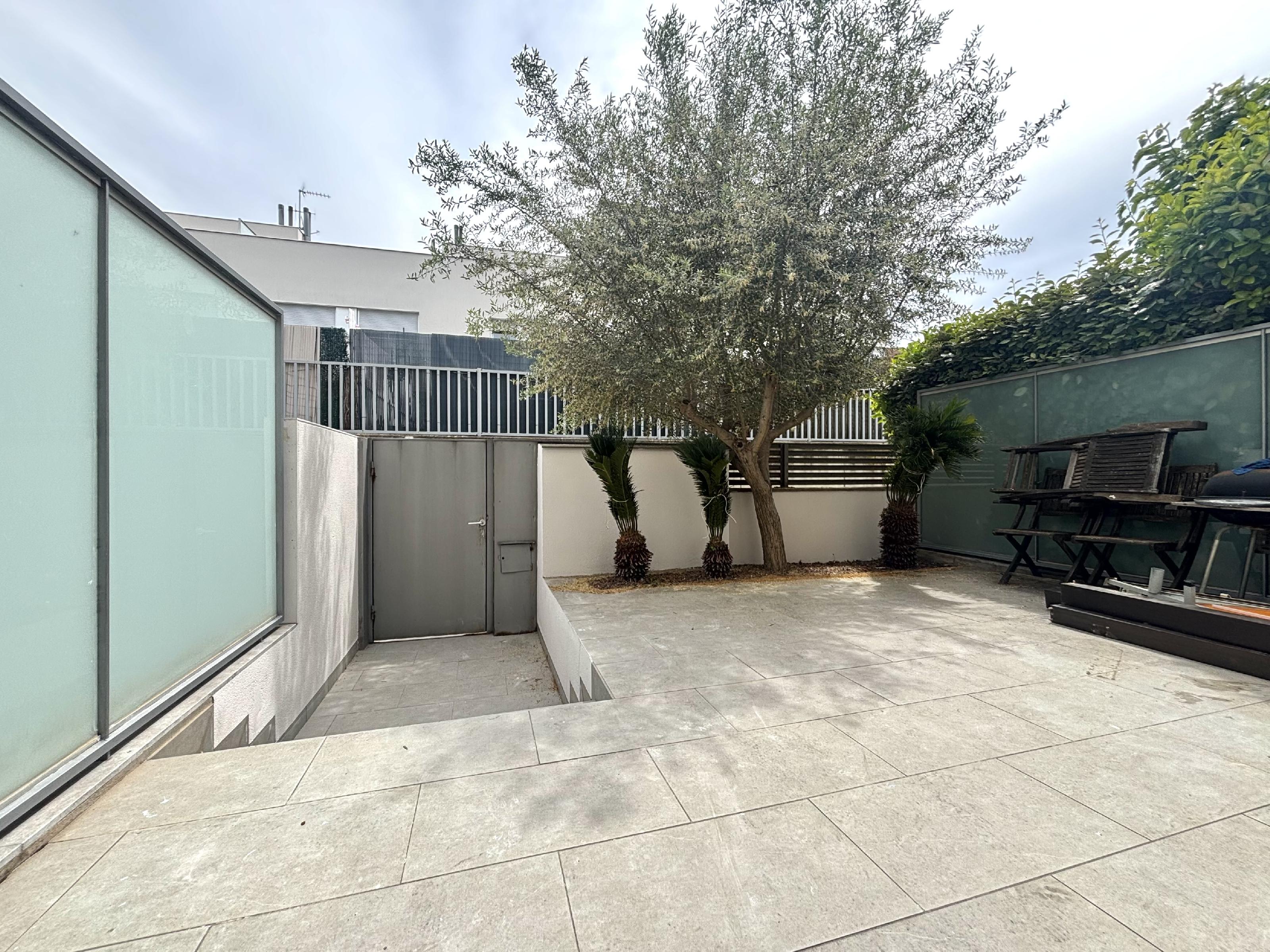 Imagen 25 Casa Adosada en venta en Rubí / Ideal - La mejor localizacion de Rubi