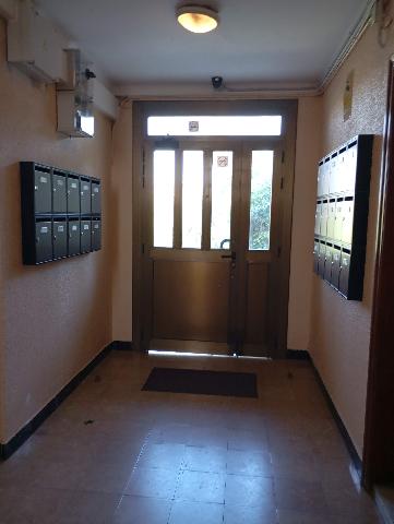 Imagen 9 Inmueble 304145 - Piso en venta en Rubí / Edificio muy cerca del Escardívol, buena ubicación.