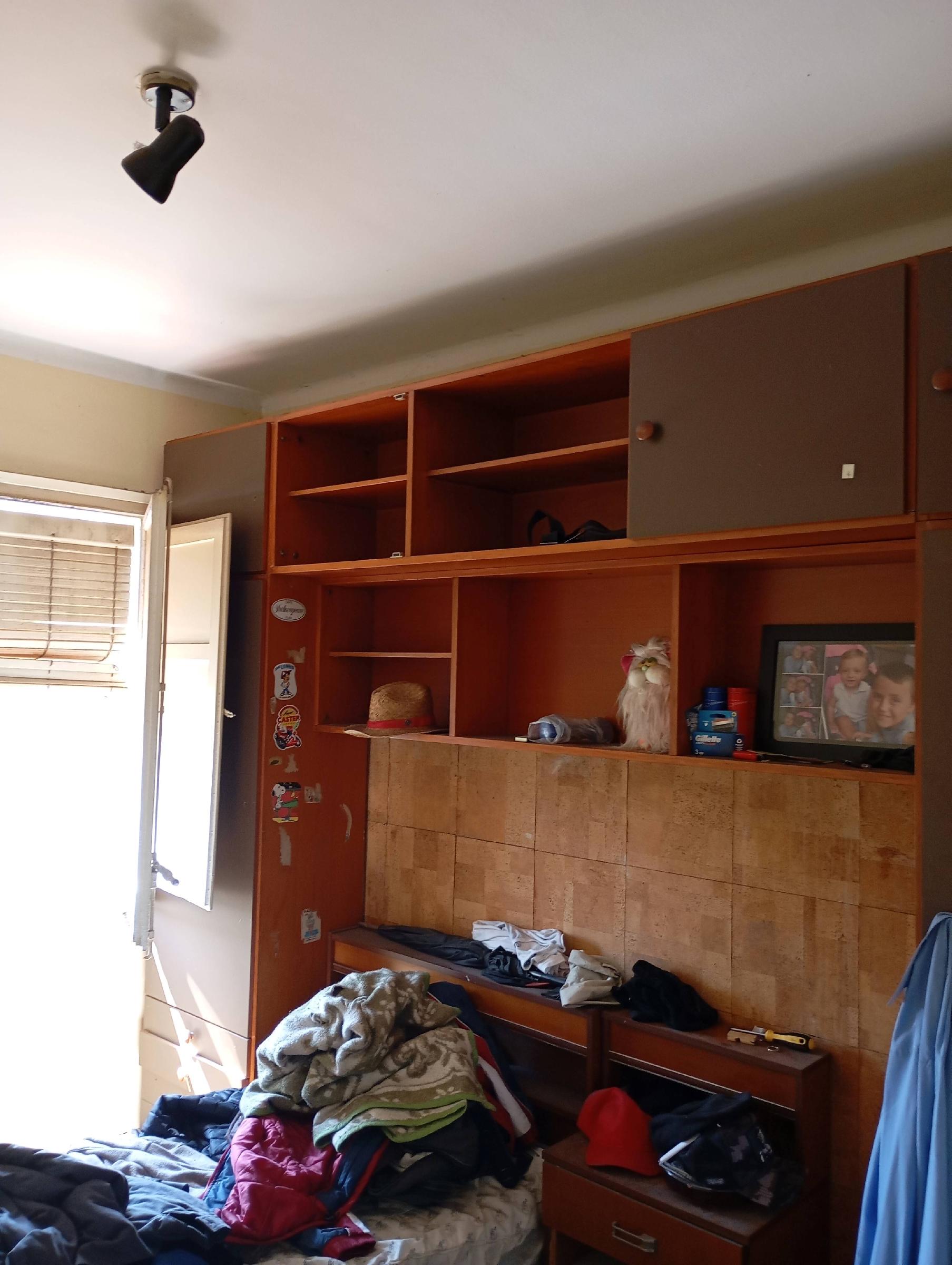 Imagen 5 Piso en venta en Rubí / Edificio muy cerca del Escardívol, buena ubicación.