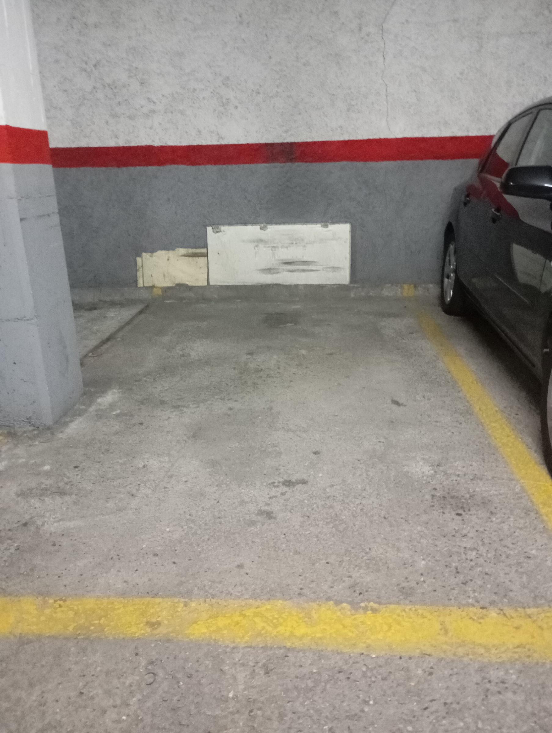 Imagen 1 Parking Coche en venta en Rubí / Plaza al lado Mercat