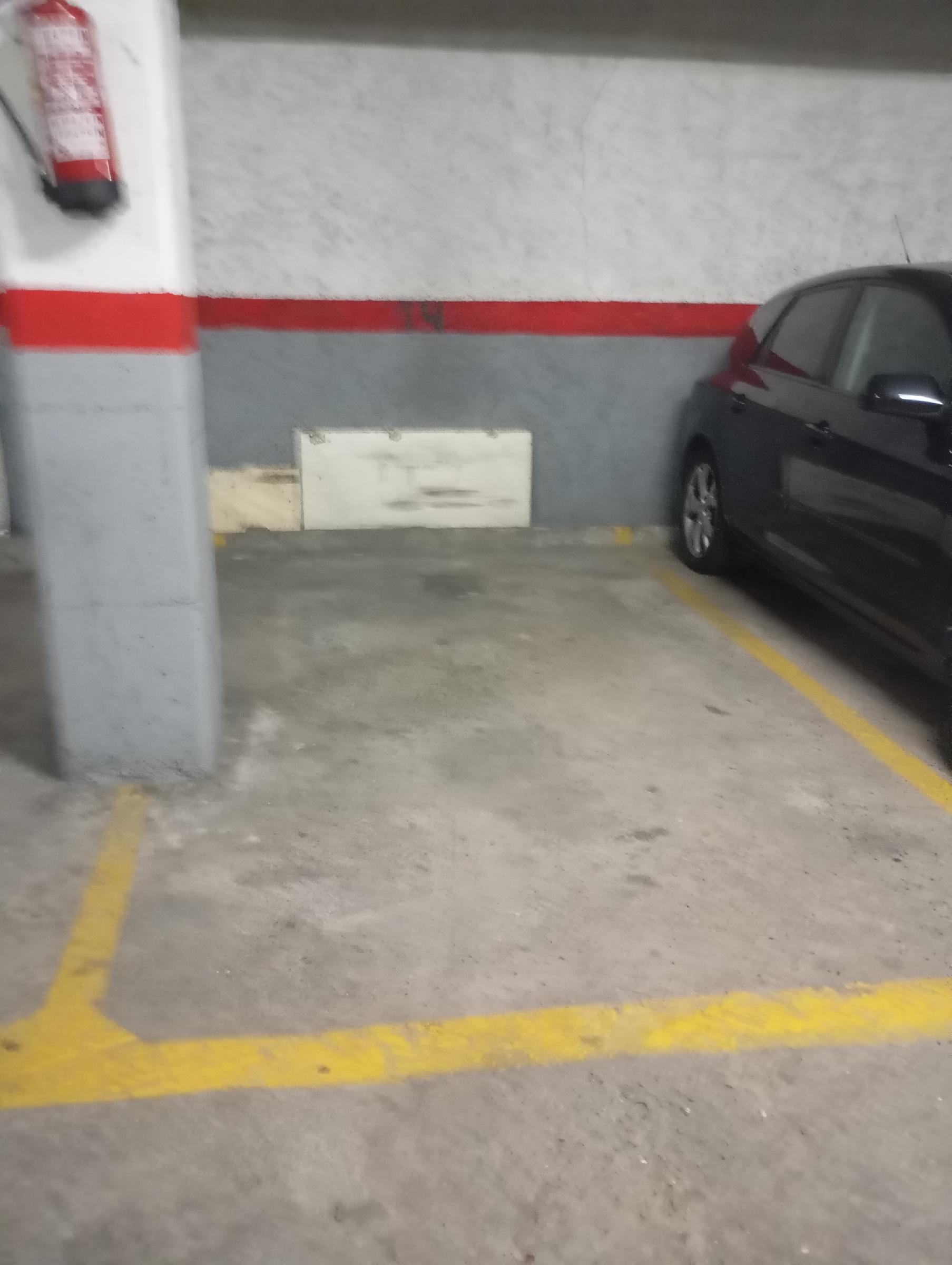 Imagen 5 Parking Coche en venta en Rubí / Plaza al lado Mercat