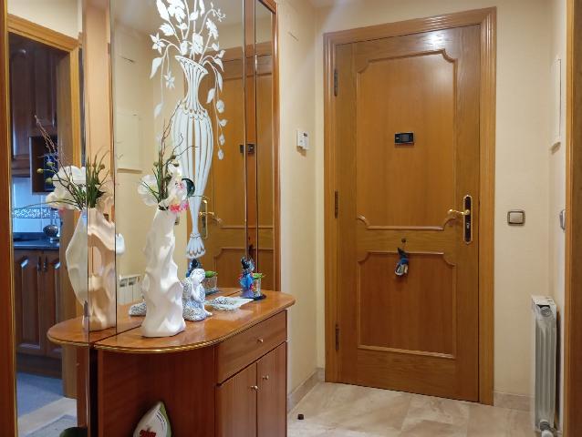 Imagen 2 Inmueble 305545 - Piso en venta en Rubí / Zona Saltó muy cerca del Mercadona