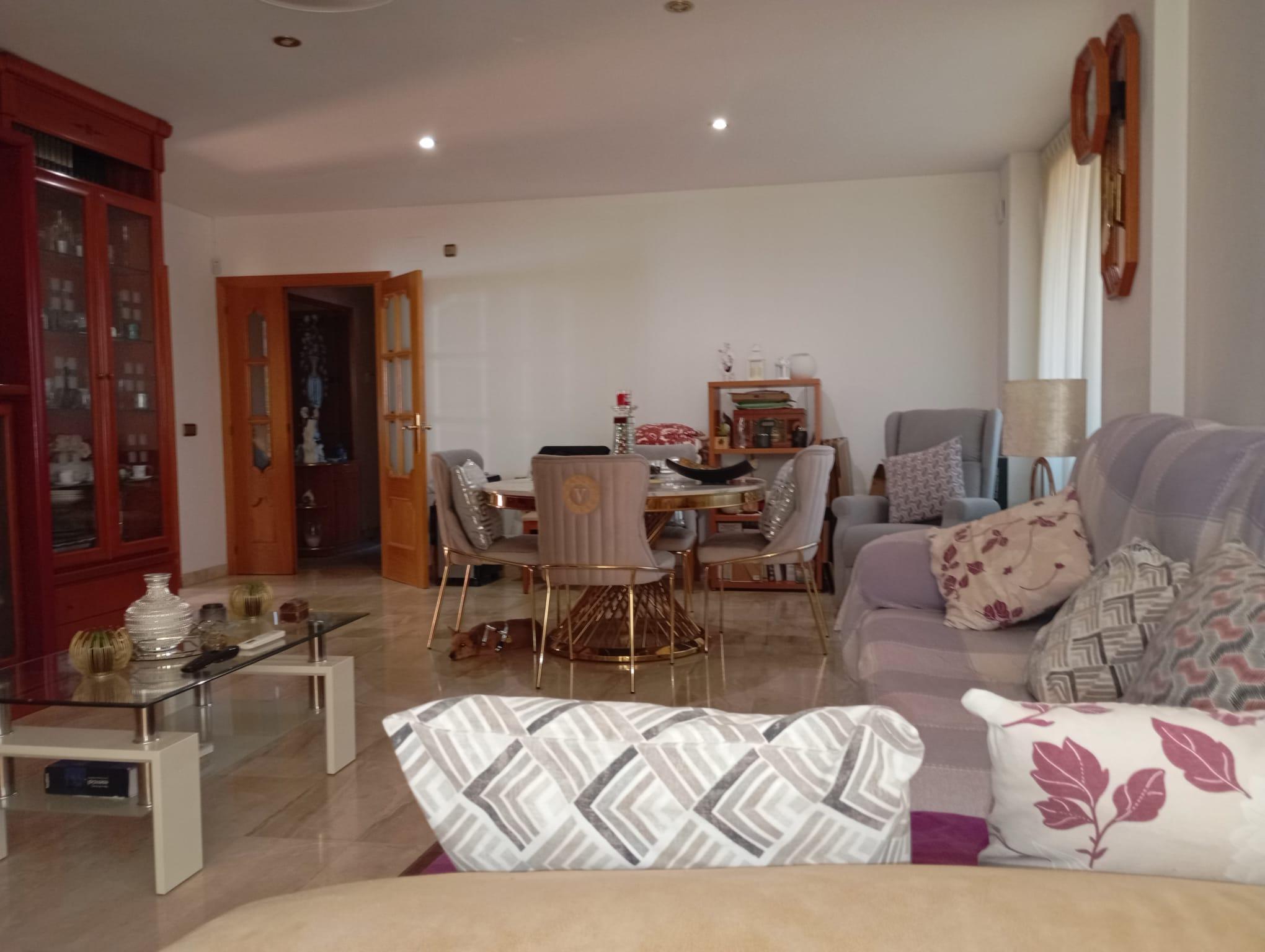Imagen 4 Piso en venta en Rubí / Zona Saltó muy cerca del Mercadona