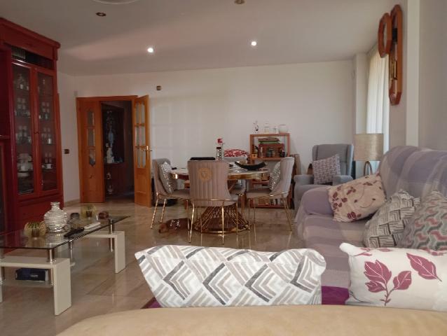 Imagen 4 Inmueble 305545 - Piso en venta en Rubí / Zona Saltó muy cerca del Mercadona