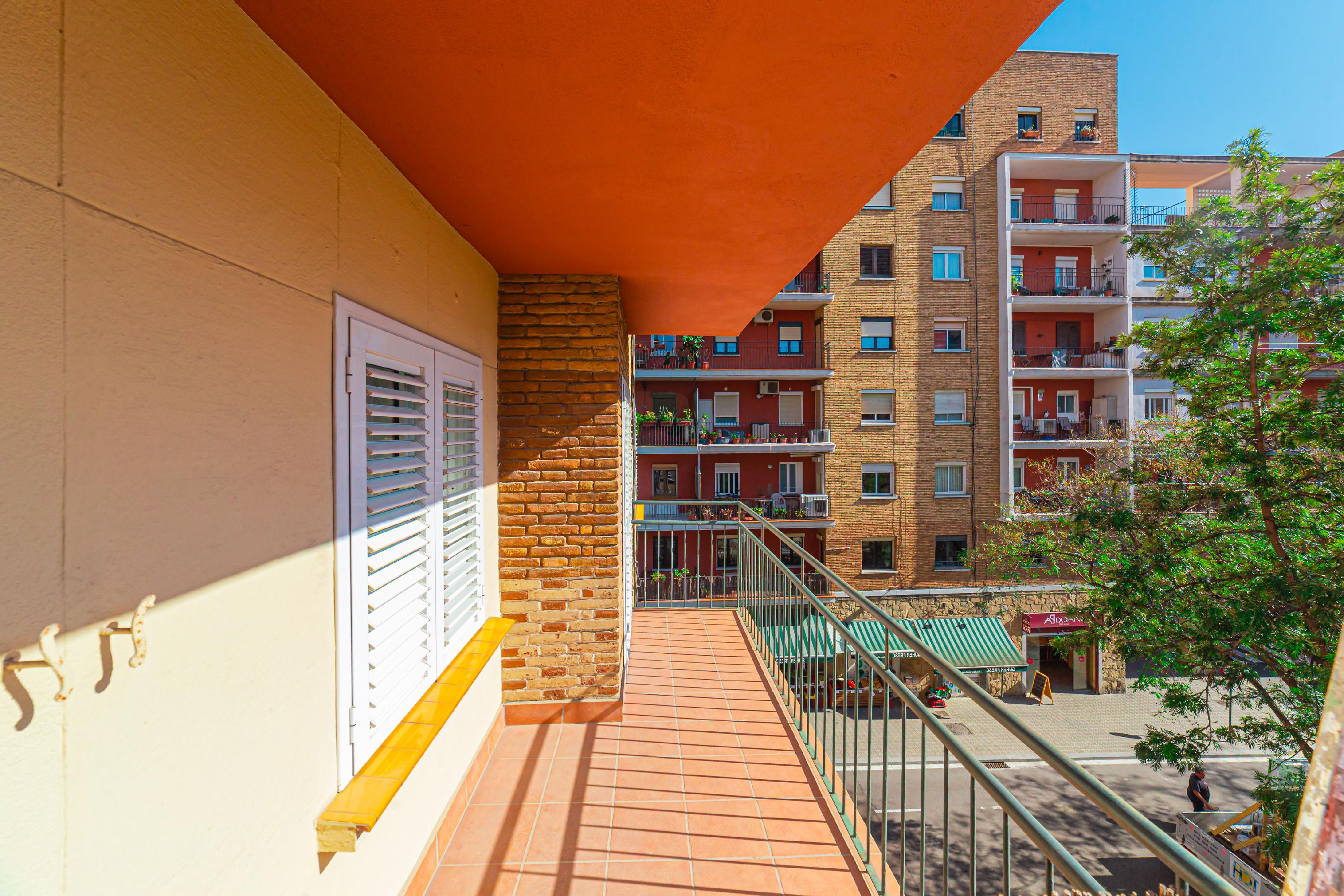 Imagen 3 Piso en venta en Barcelona / Plaça Dr. Modrego - Felip ll