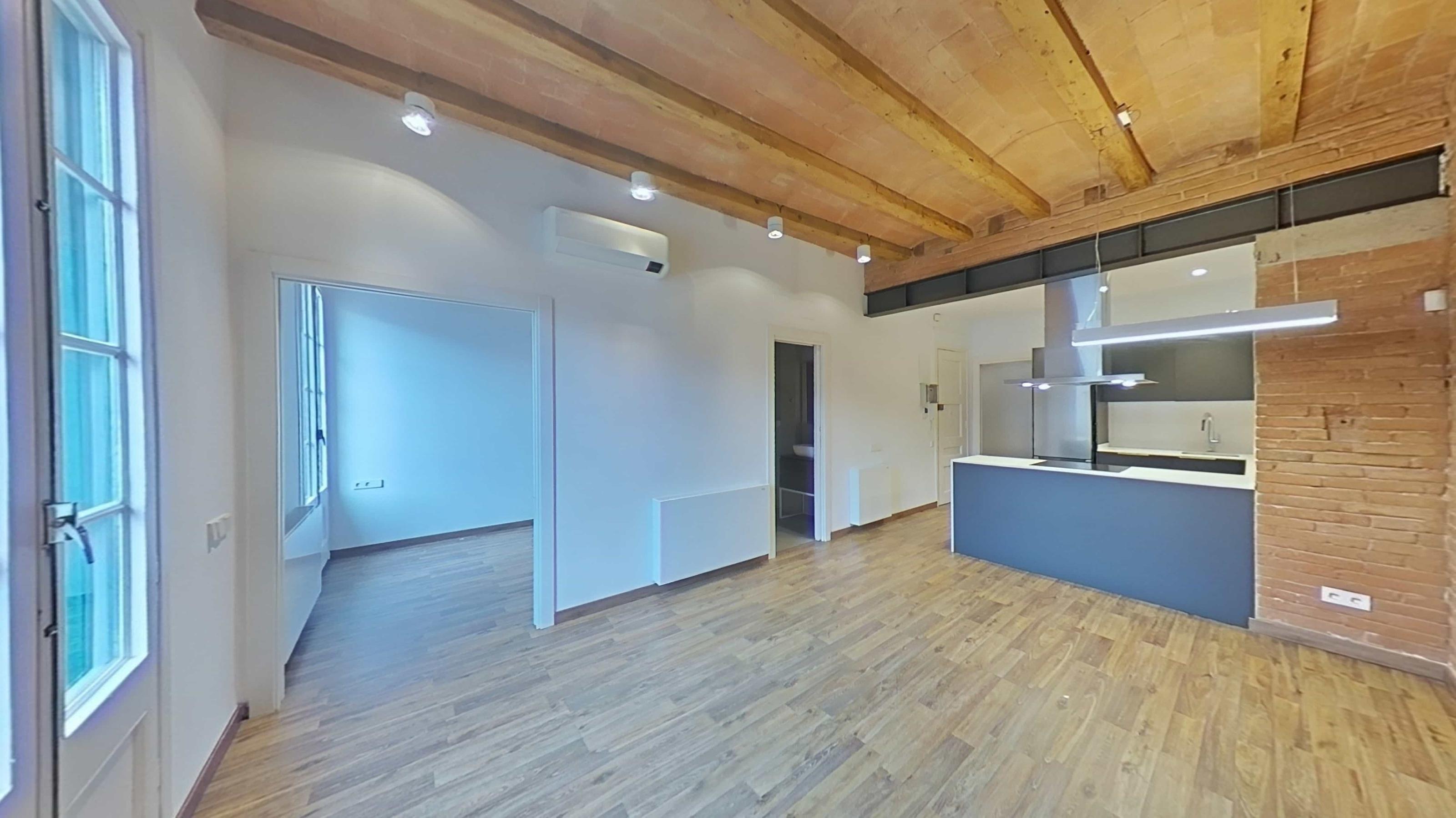 Imagen 1 Piso en venta en Barcelona / Entença - Paral.lel