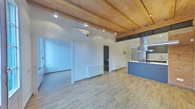 Imagen 1 Inmueble 297497 - Piso en venta en Barcelona / Entença - Paral.lel