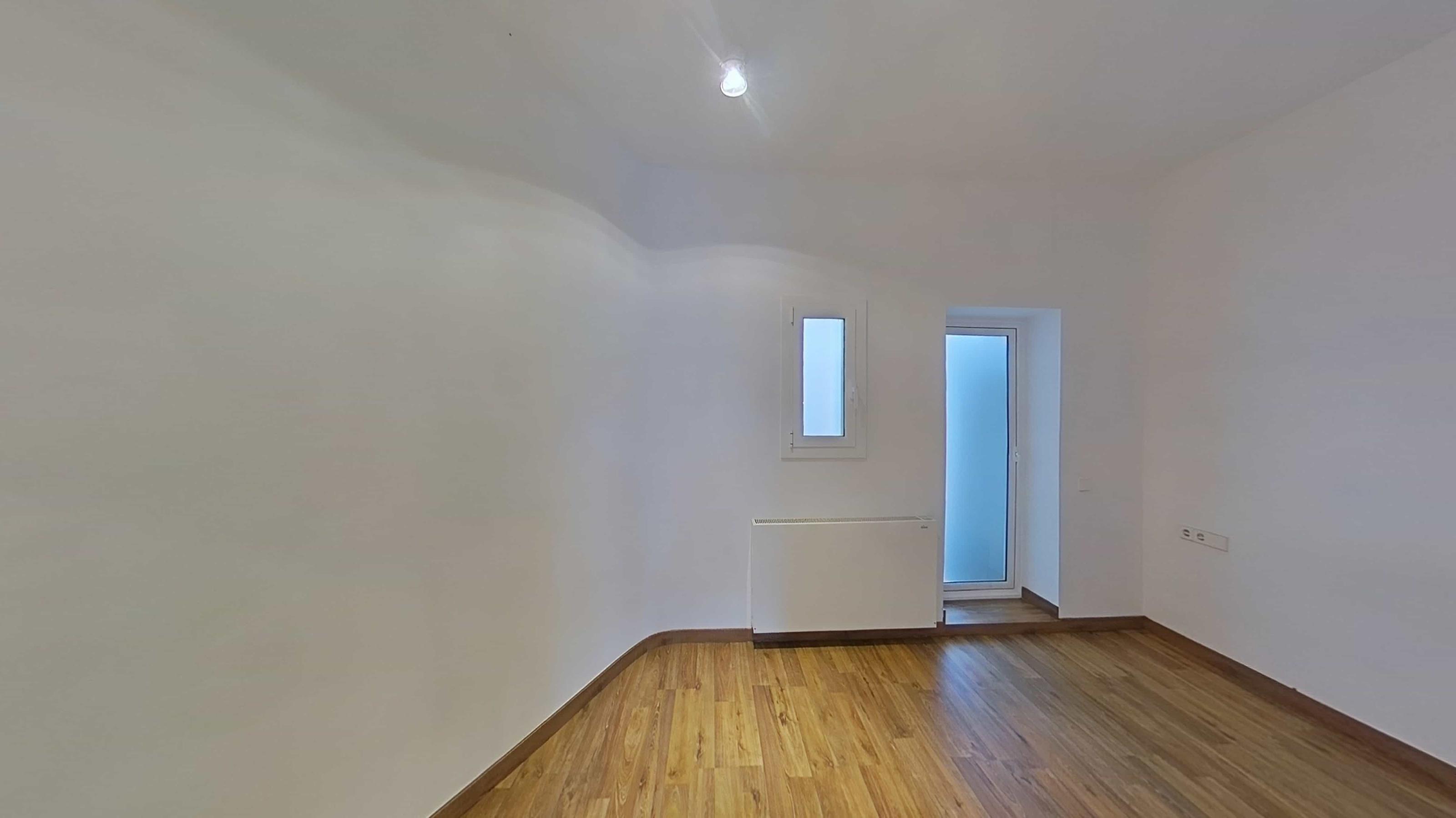 Imagen 15 Piso en venta en Barcelona / Entença - Paral.lel