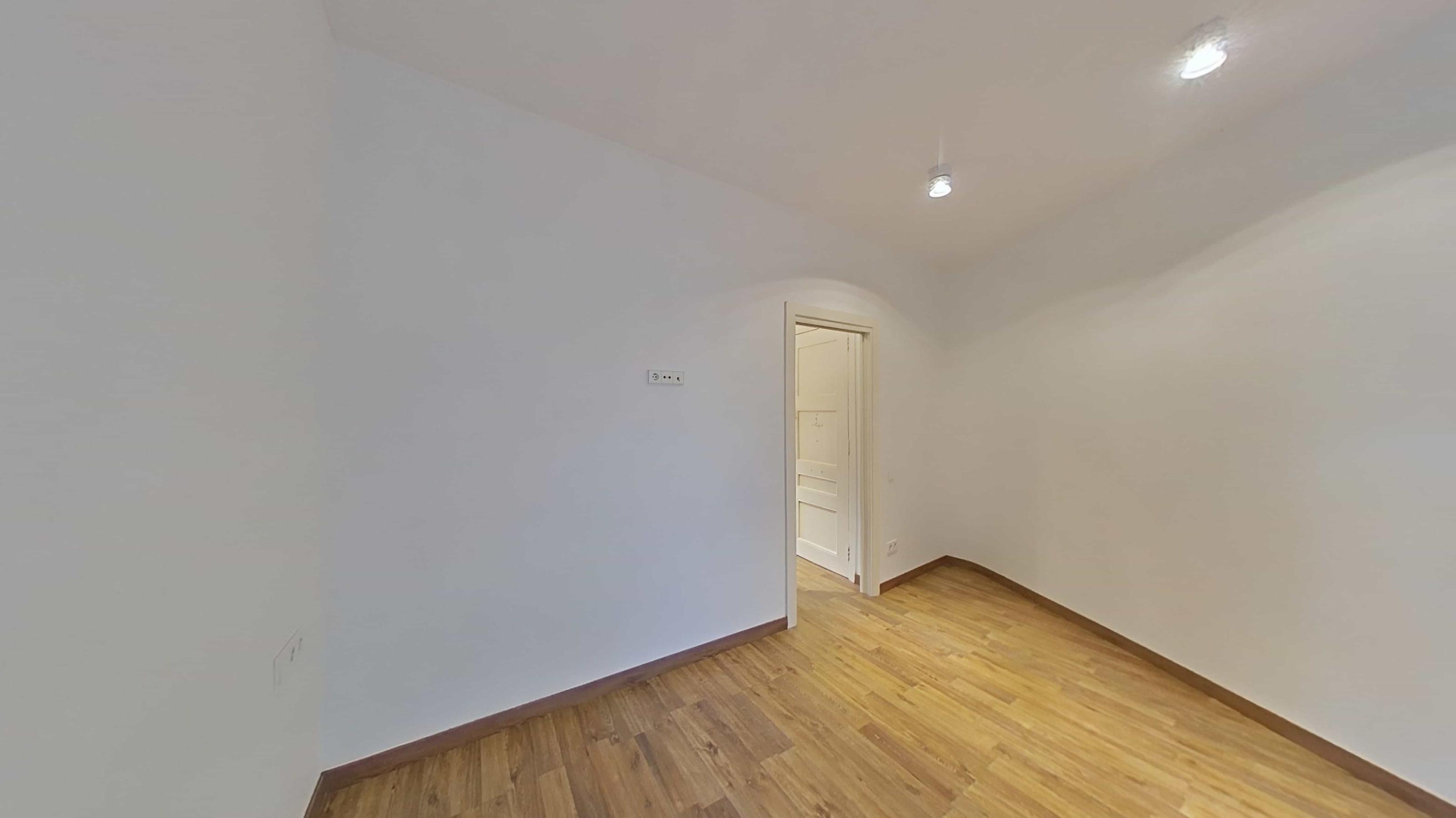 Imagen 17 Piso en venta en Barcelona / Entença - Paral.lel