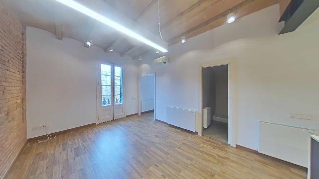 Imagen 9 Inmueble 297497 - Piso en venta en Barcelona / Entença - Paral.lel