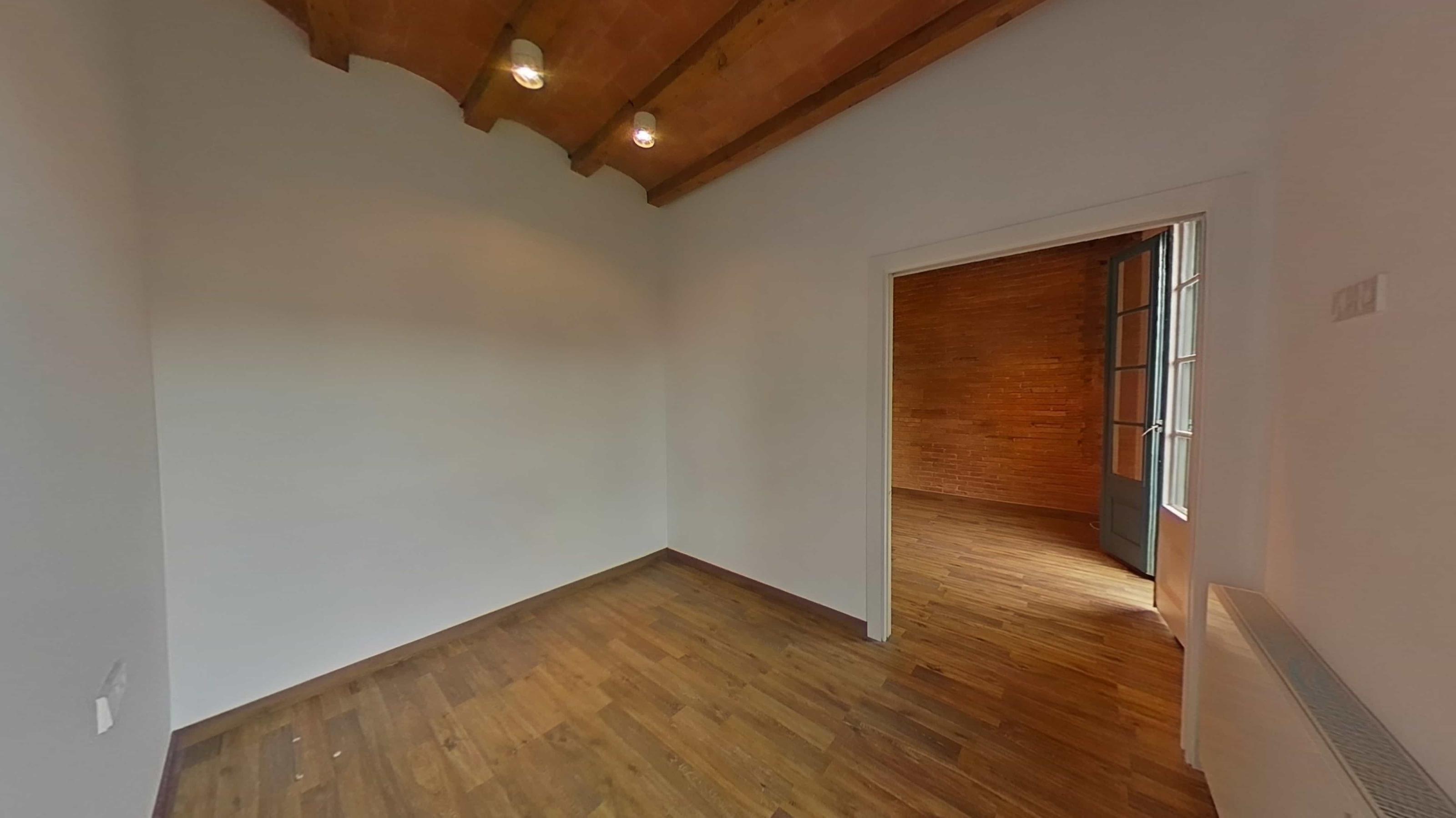 Imagen 30 Piso en venta en Barcelona / Entença - Paral.lel