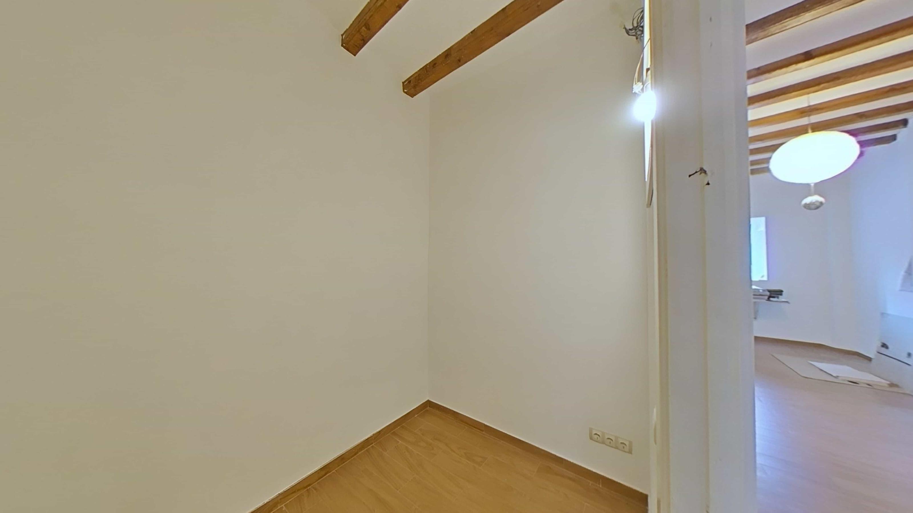 Imagen 13 Piso en venta en Barcelona / Calle Muntanya - Besalu