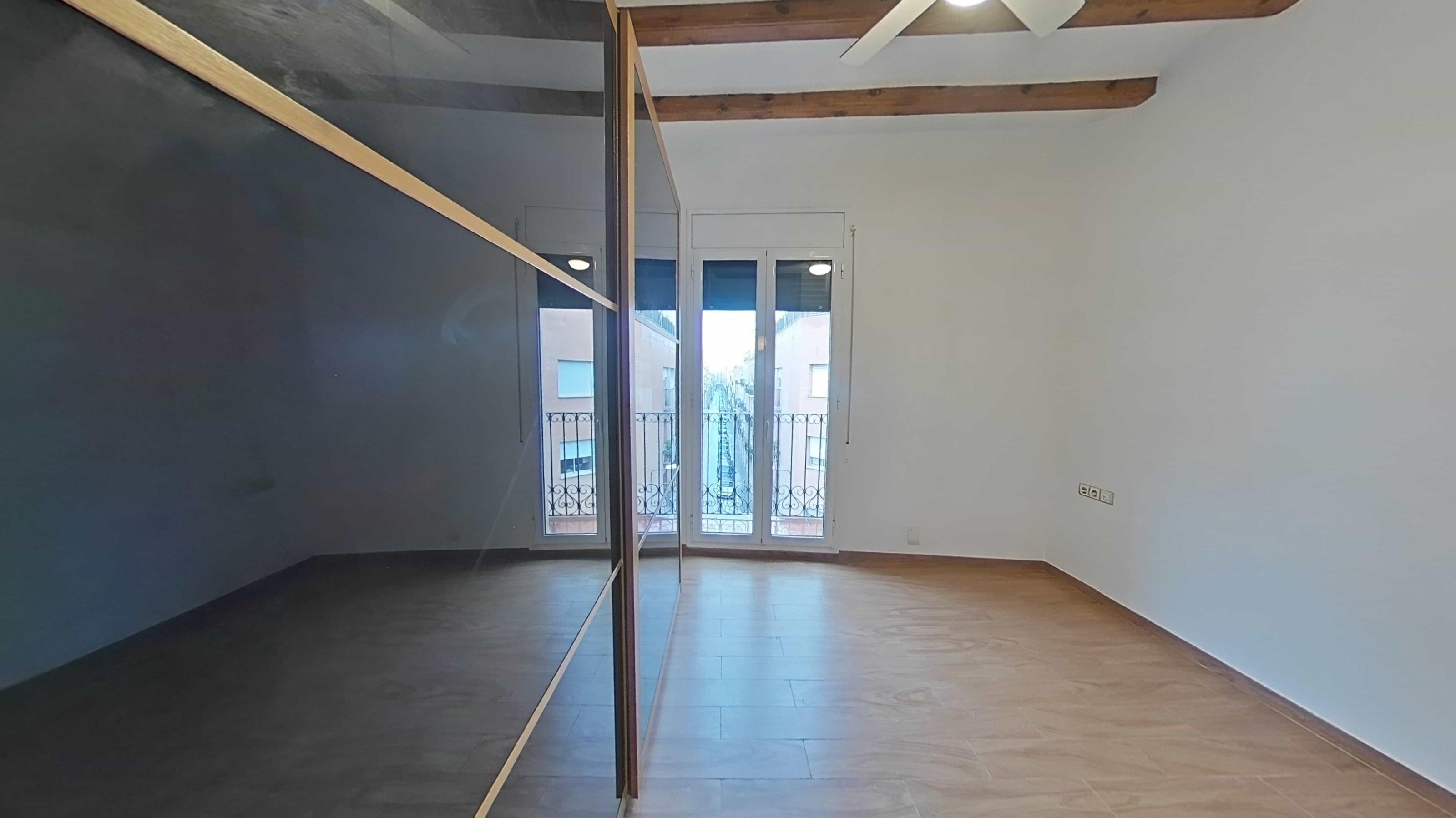 Imagen 5 Piso en venta en Barcelona / Calle Muntanya - Besalu