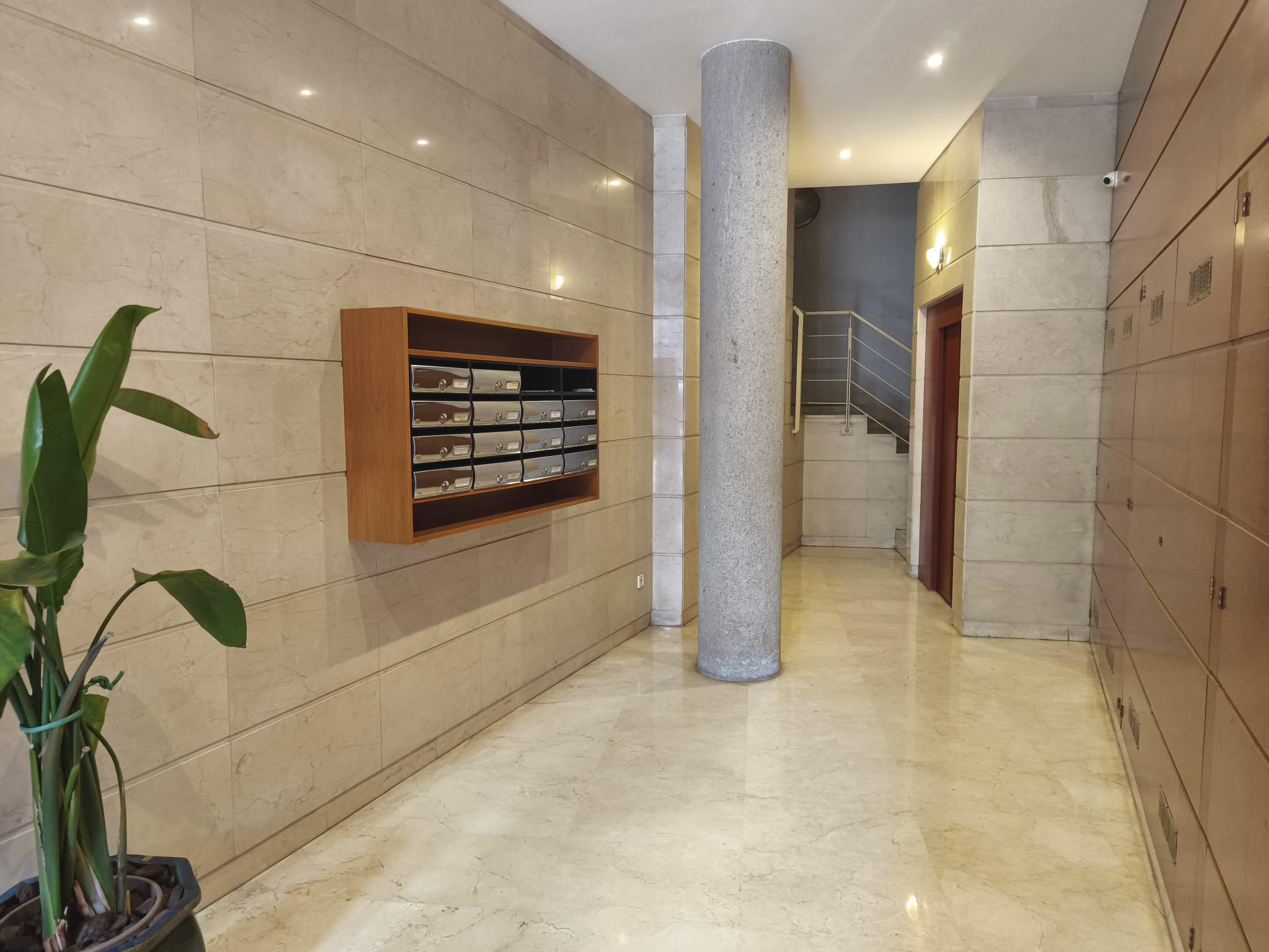 Imagen 16 Dúplex en venta en Barcelona / Pg. Maragall - Jto. metro Camp de l´Arpa