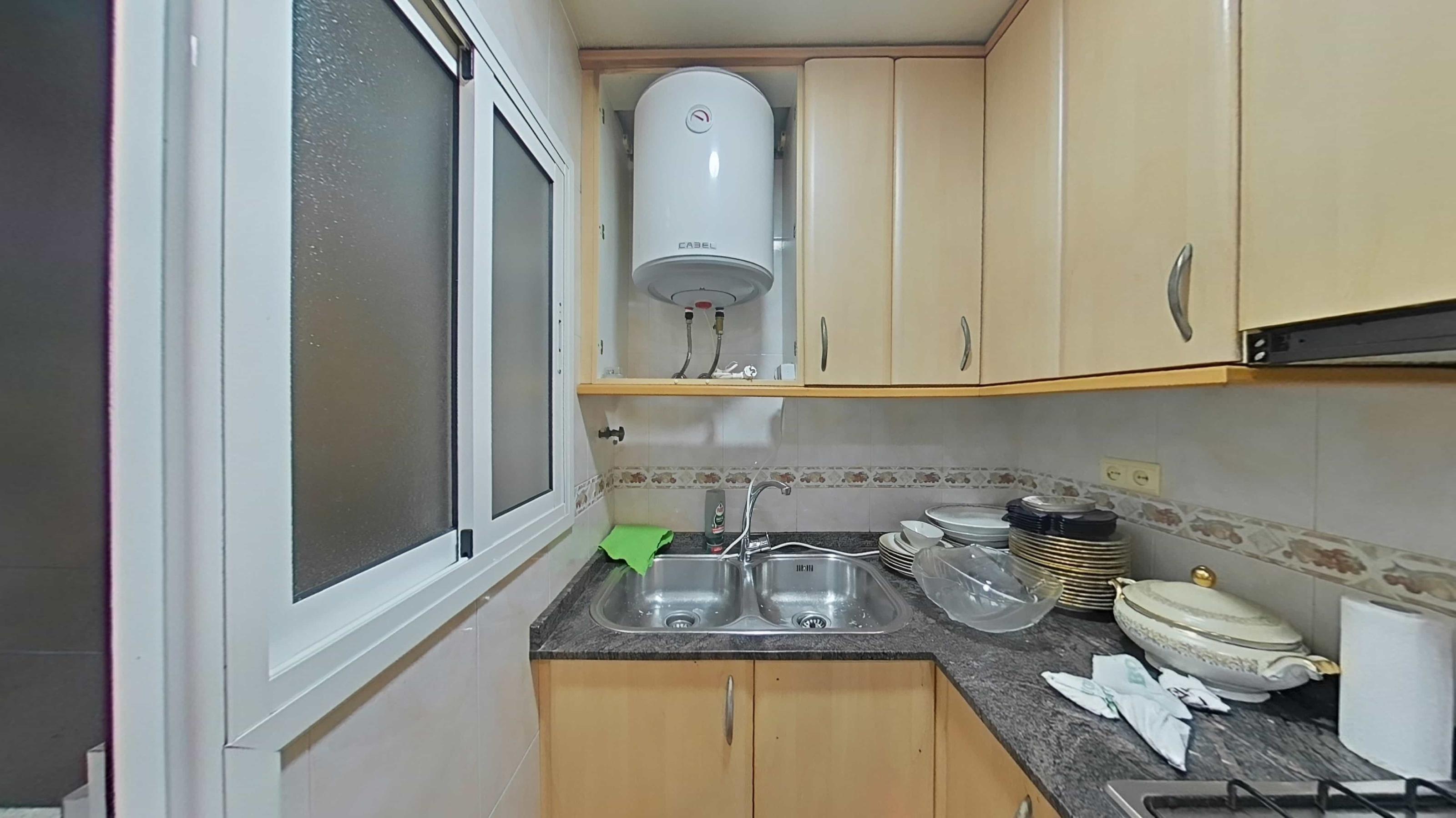 Imagen 4 Piso en venta en Barcelona / Nació - Plaça Carme Monturiol