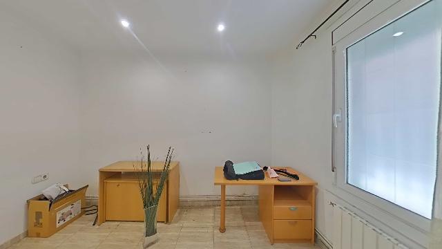 Imagen 12 Inmueble 300394 - Planta Baja en venta en Hospitalet De Llobregat (L´) / Hospitalet de Llogregat - Centro 