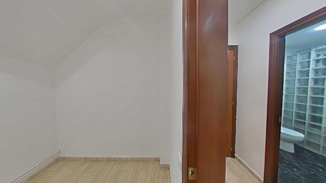 Imagen 24 Inmueble 300394 - Planta Baja en venta en Hospitalet De Llobregat (L´) / Hospitalet de Llogregat - Centro 