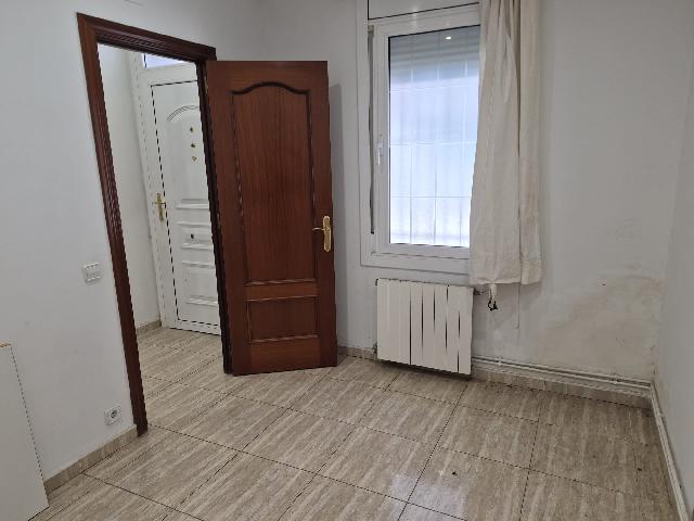 Imagen 25 Inmueble 300394 - Planta Baja en venta en Hospitalet De Llobregat (L´) / Hospitalet de Llogregat - Centro 