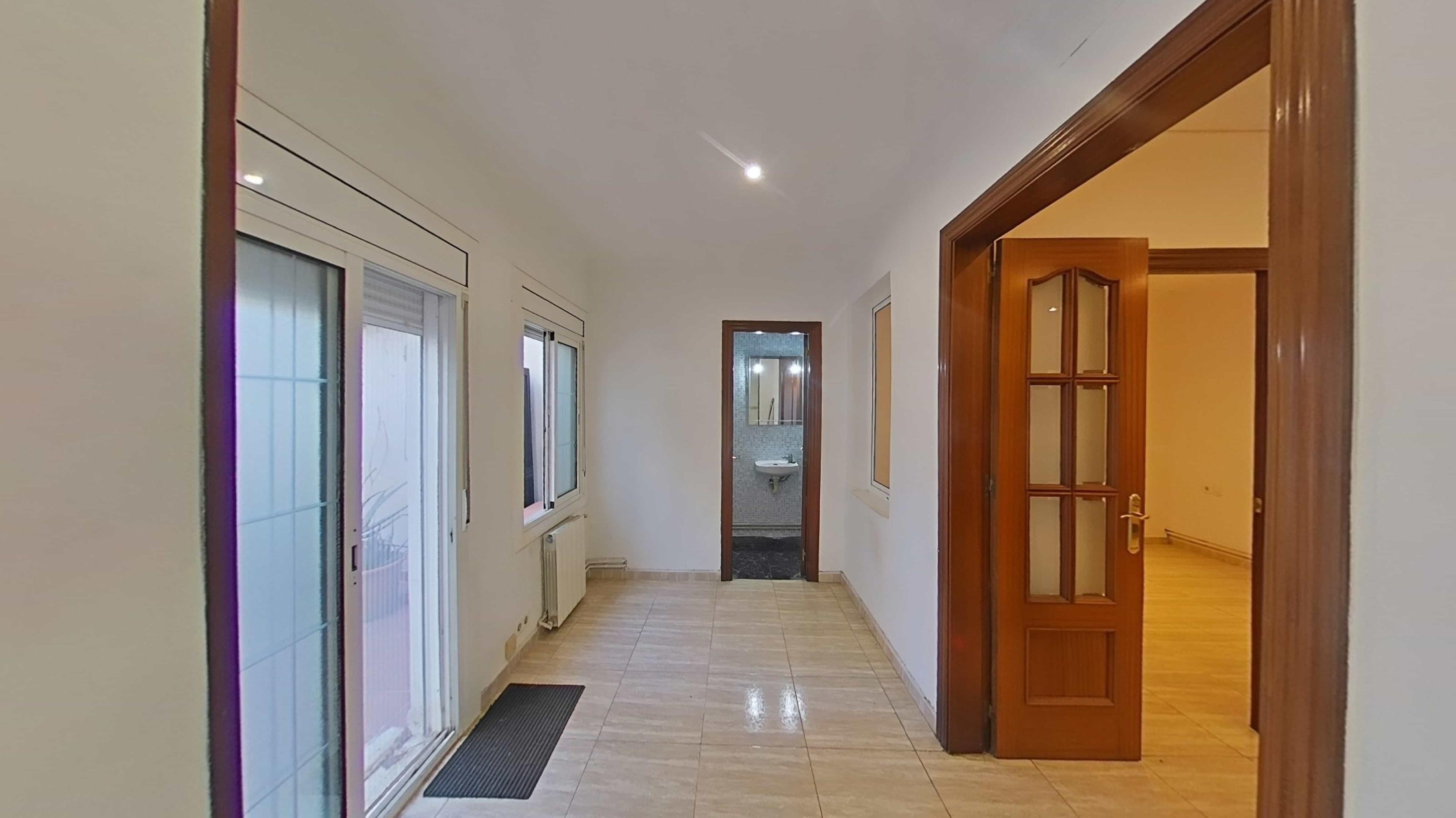 Imagen 47 Planta Baja en venta en Hospitalet De Llobregat L´ / Hospitalet de Llogregat - Centro 