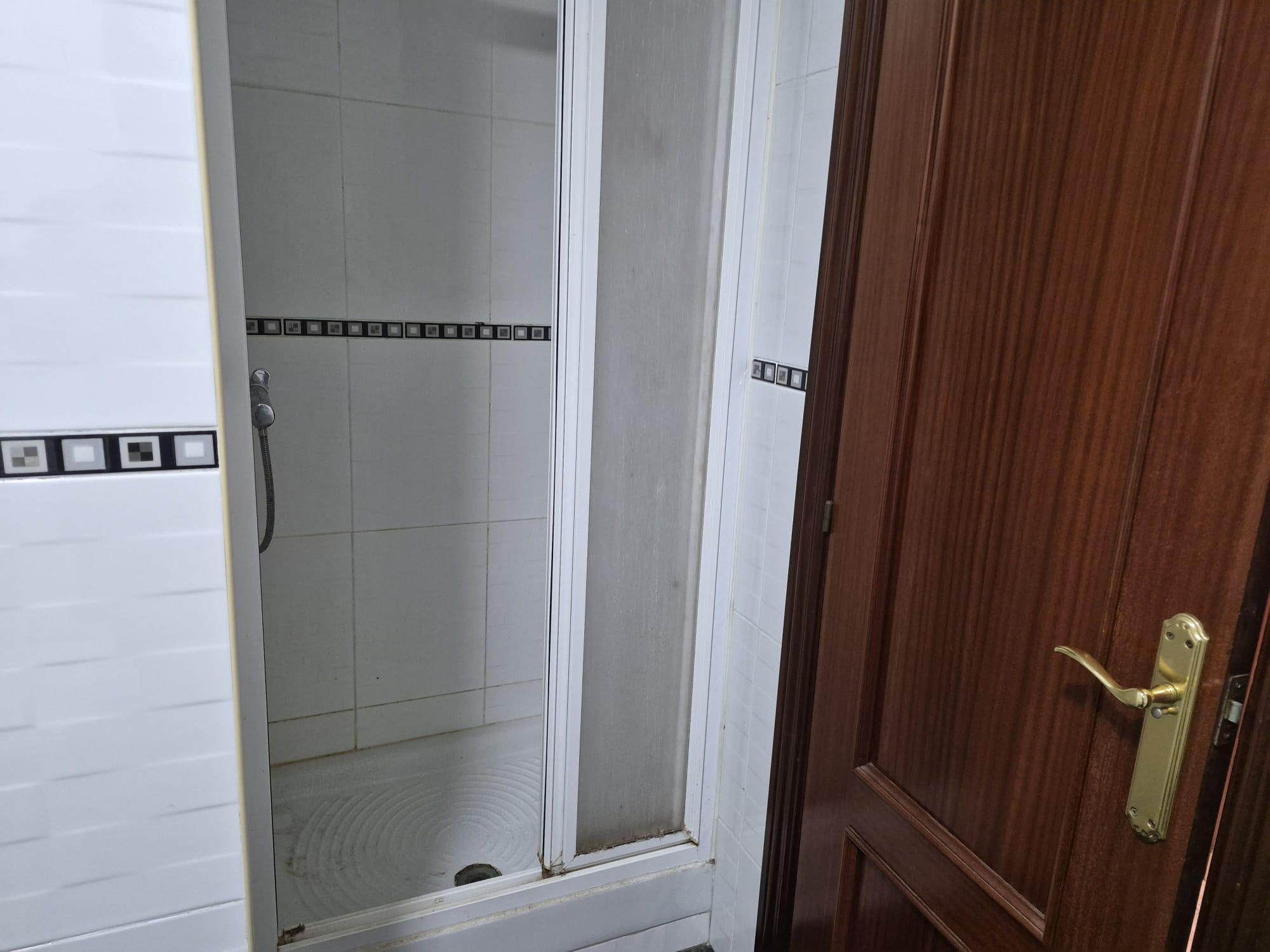 Imagen 21 Planta Baja en venta en Hospitalet De Llobregat L´ / Hospitalet de Llogregat - Centro 