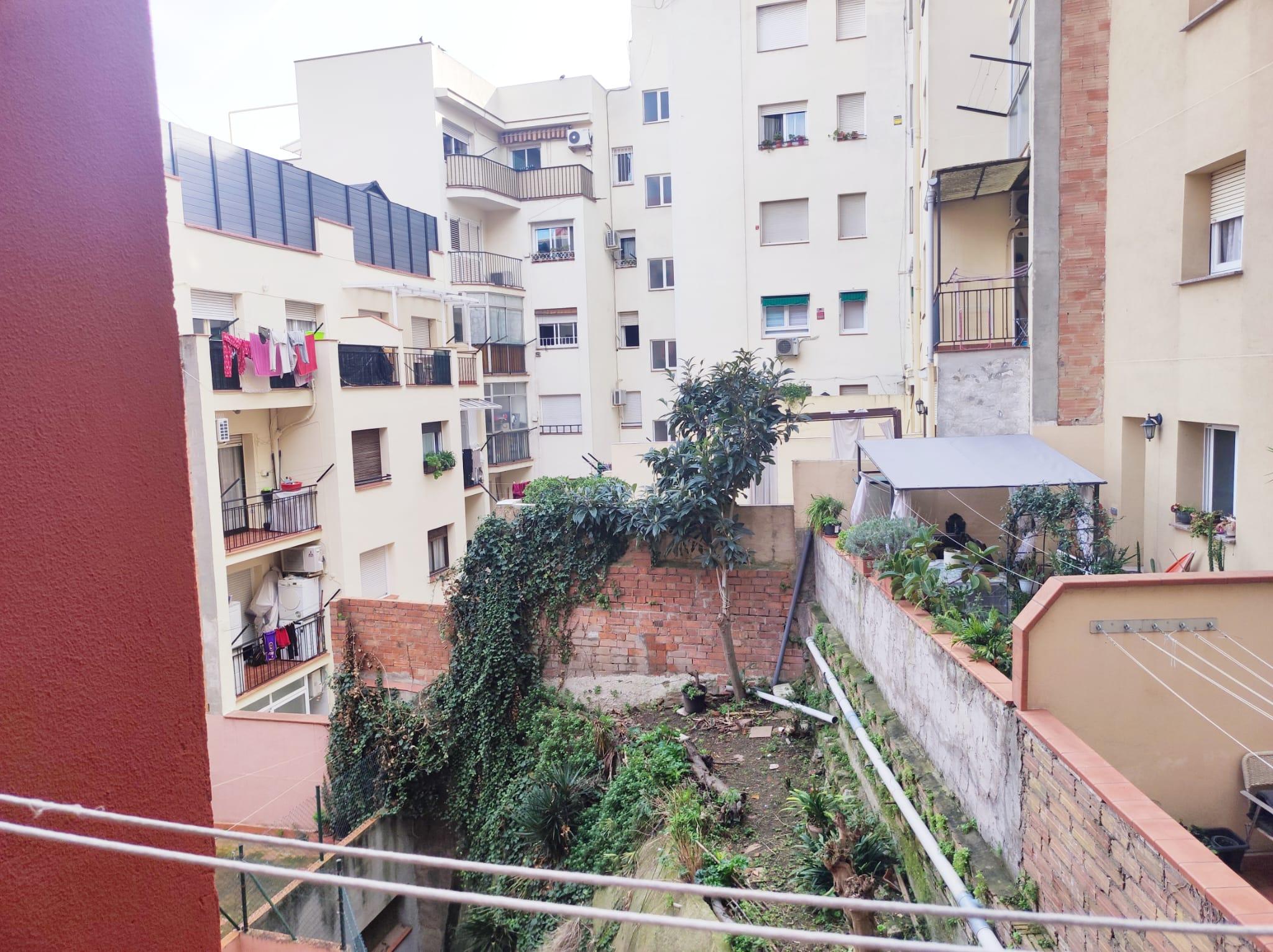 Imagen 24 Piso en venta en Barcelona / Passatge Ros - metro Teixonera