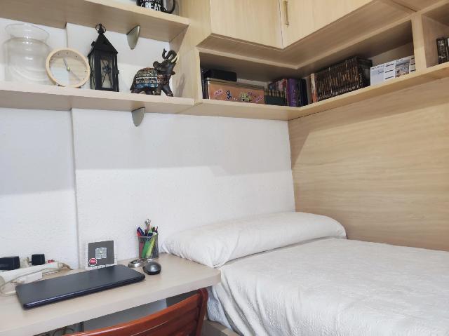 Imagen 13 Inmueble 300517 - Piso en venta en Barcelona / Passatge Ros - metro Teixonera