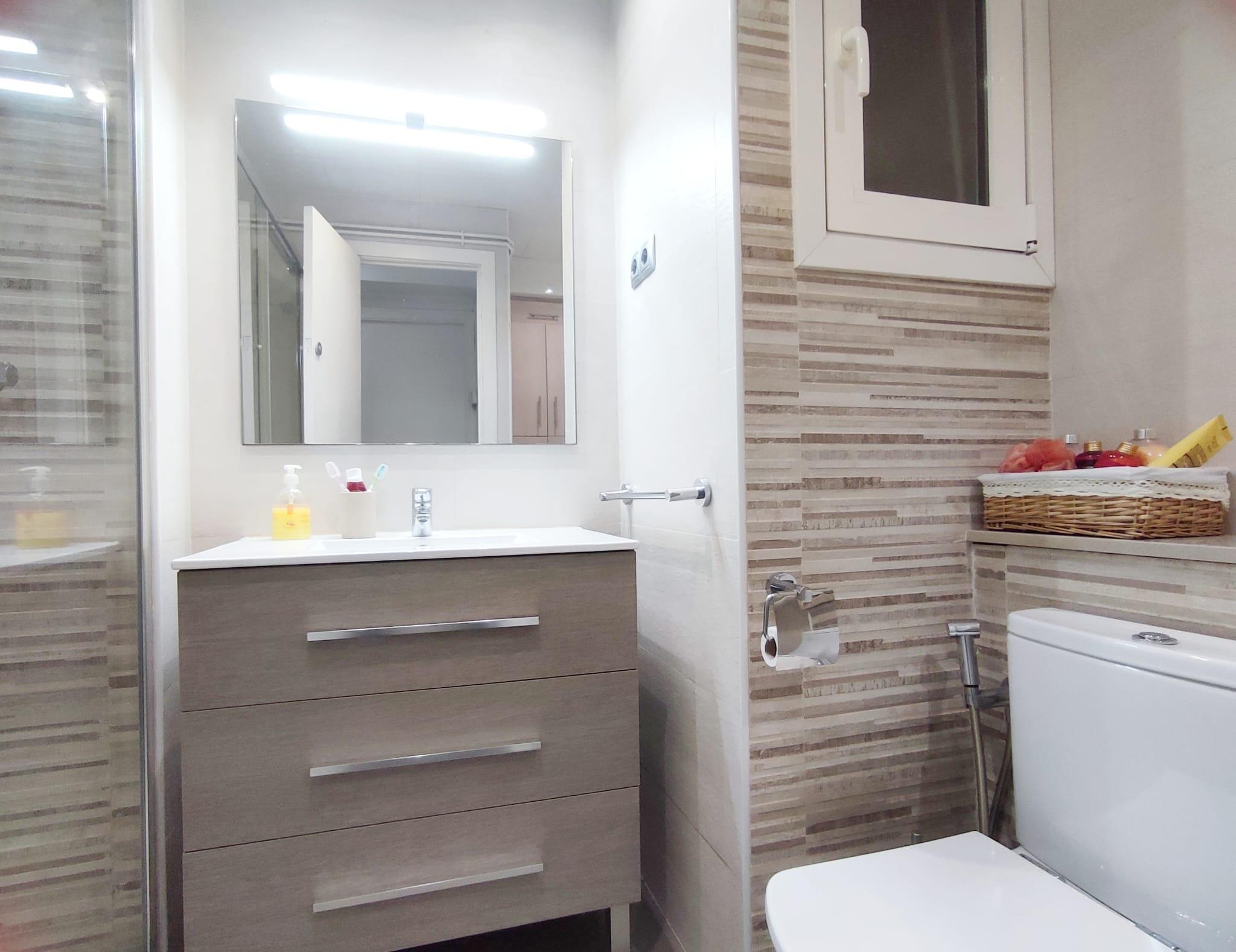 Imagen 17 Piso en venta en Barcelona / Passatge Ros - metro Teixonera