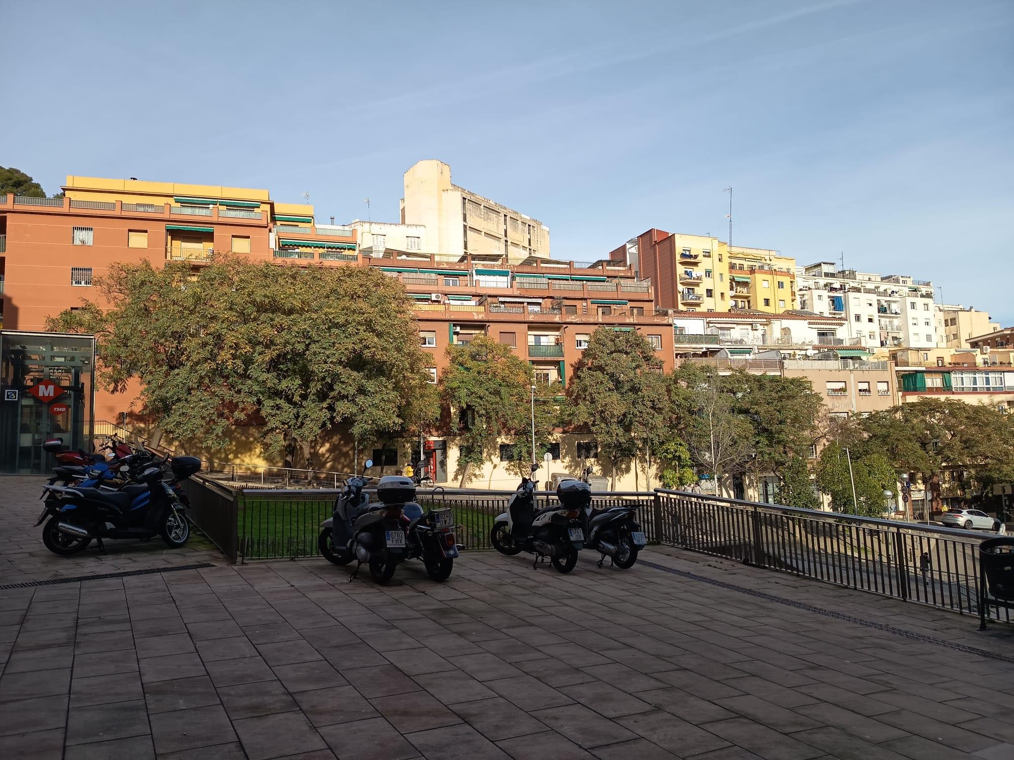 Imagen 28 Piso en venta en Barcelona / Passatge Ros - metro Teixonera