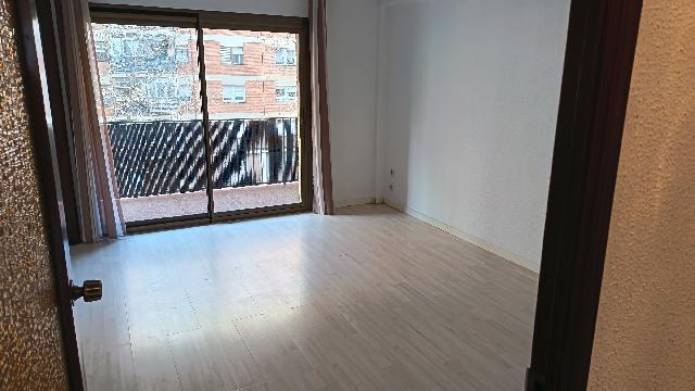 Imagen 2 Inmueble 300870 - Piso en venta en Barcelona / Josep Miret - Guipúzcoa