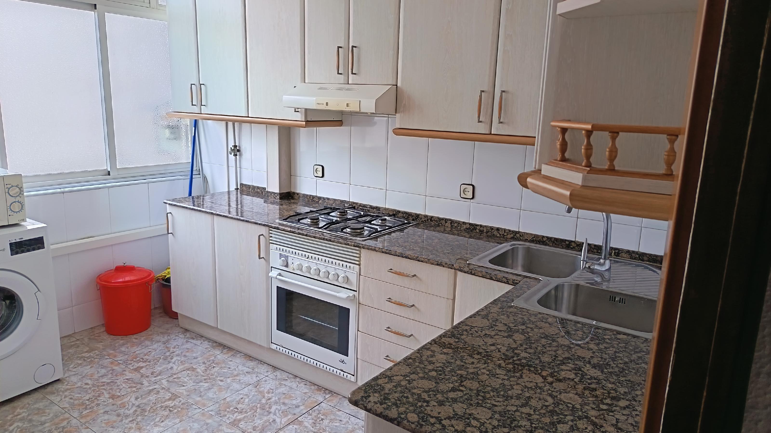 Imagen 5 Piso en venta en Barcelona / Josep Miret - Guipúzcoa