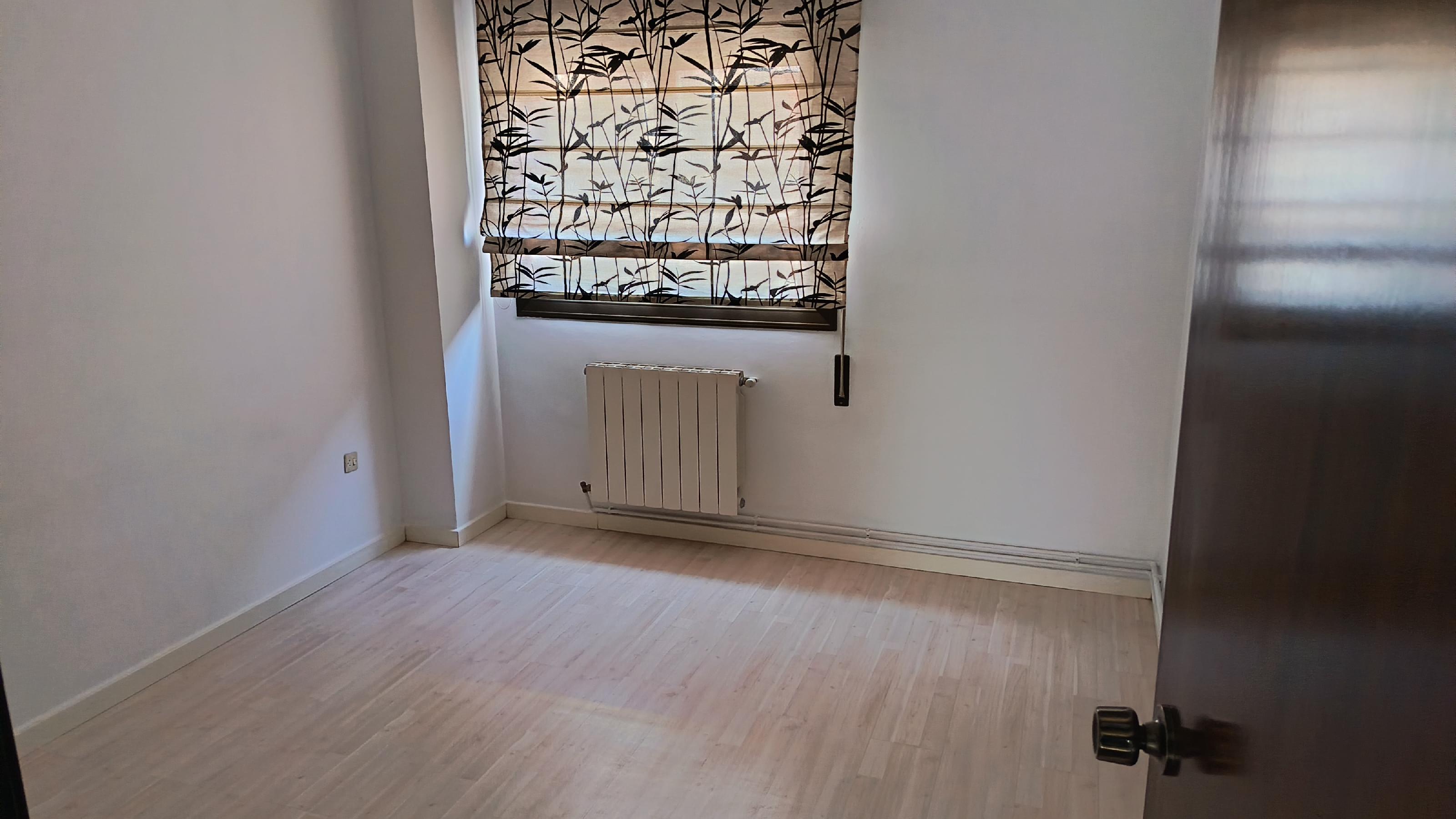 Imagen 9 Piso en venta en Barcelona / Josep Miret - Guipúzcoa