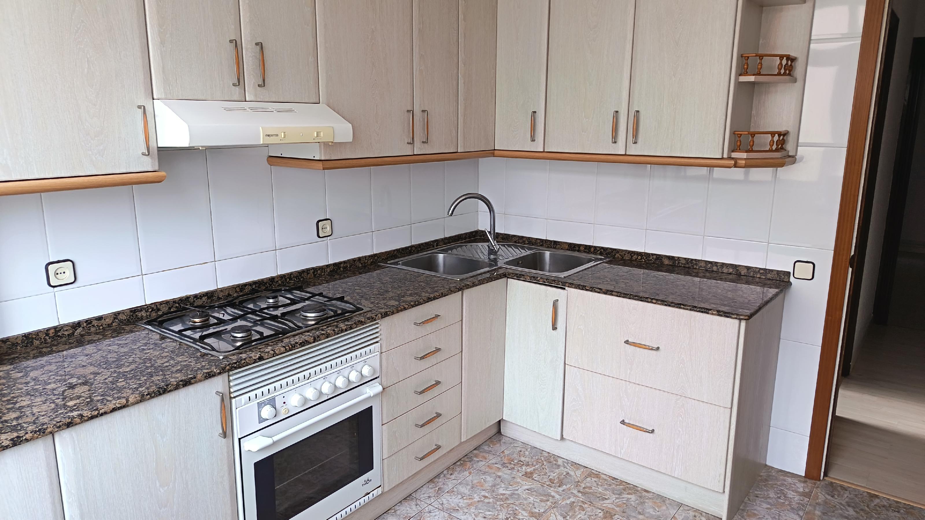 Imagen 6 Piso en venta en Barcelona / Josep Miret - Guipúzcoa