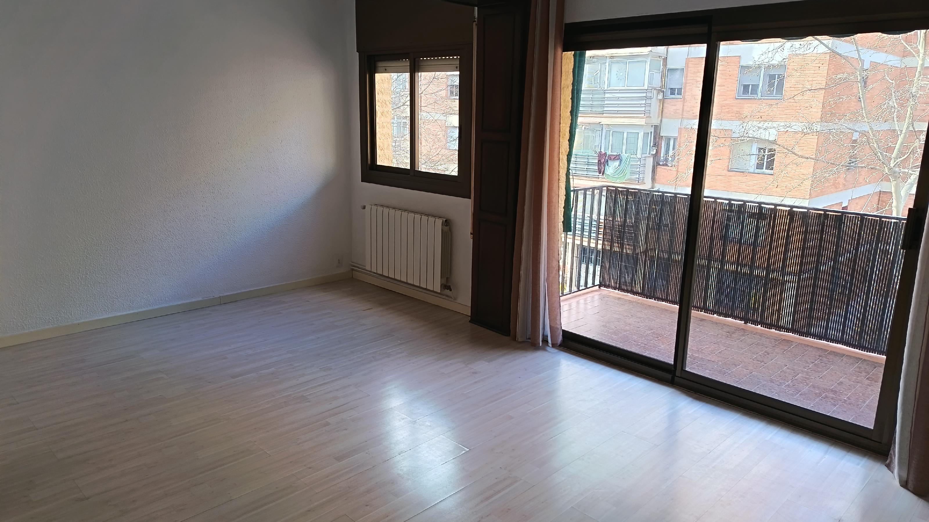 Imagen 3 Piso en venta en Barcelona / Josep Miret - Guipúzcoa