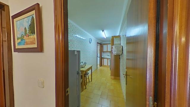 Imagen 34 Inmueble 300914 - Piso en venta en Santa Coloma De Gramenet / Plaça Pau Casals