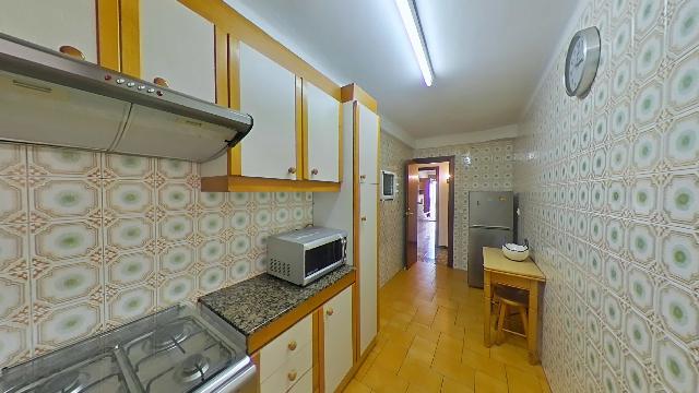 Imagen 39 Inmueble 300914 - Piso en venta en Santa Coloma De Gramenet / Plaça Pau Casals
