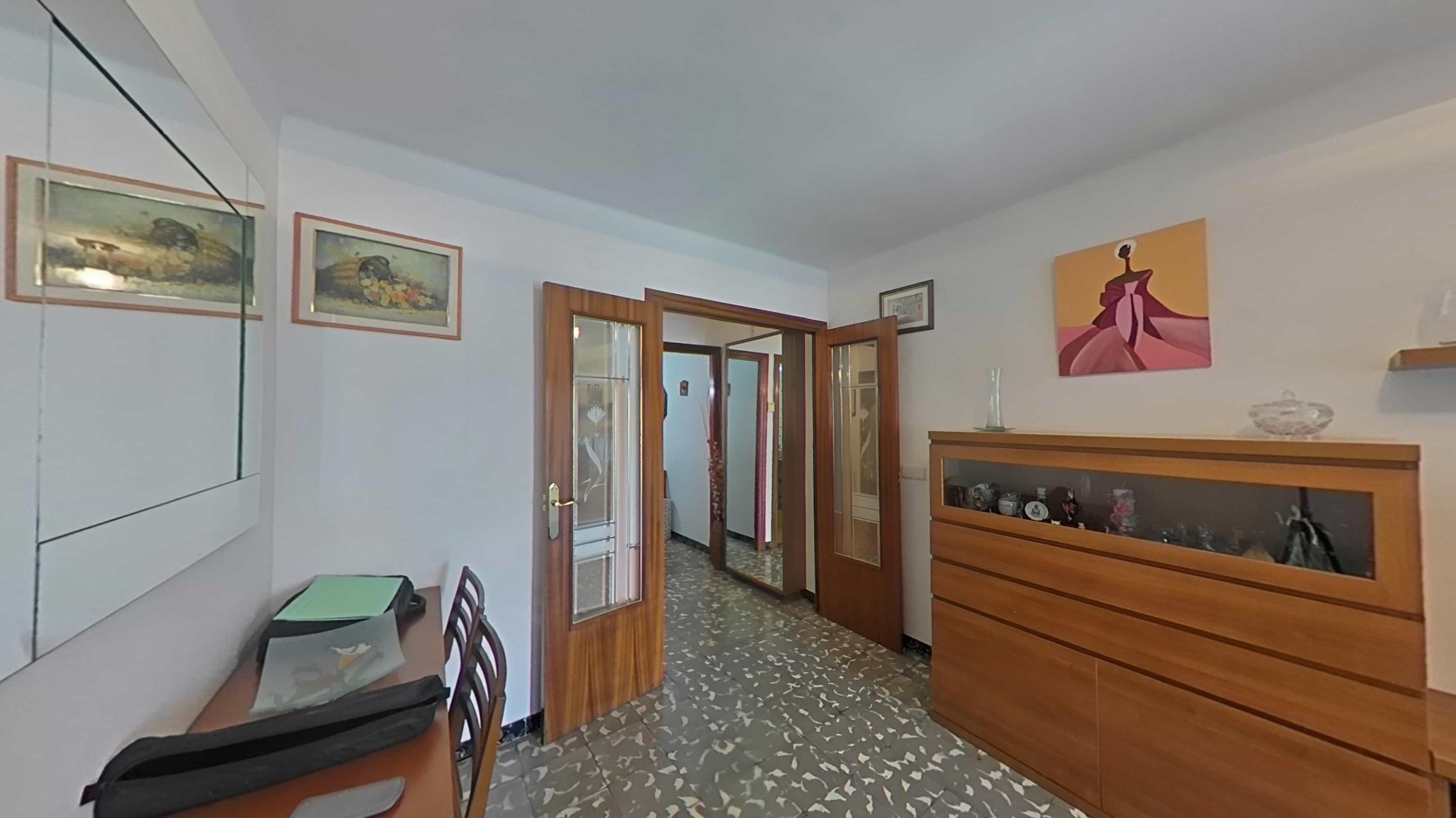 Imagen 18 Piso en venta en Santa Coloma De Gramenet / Plaça Pau Casals