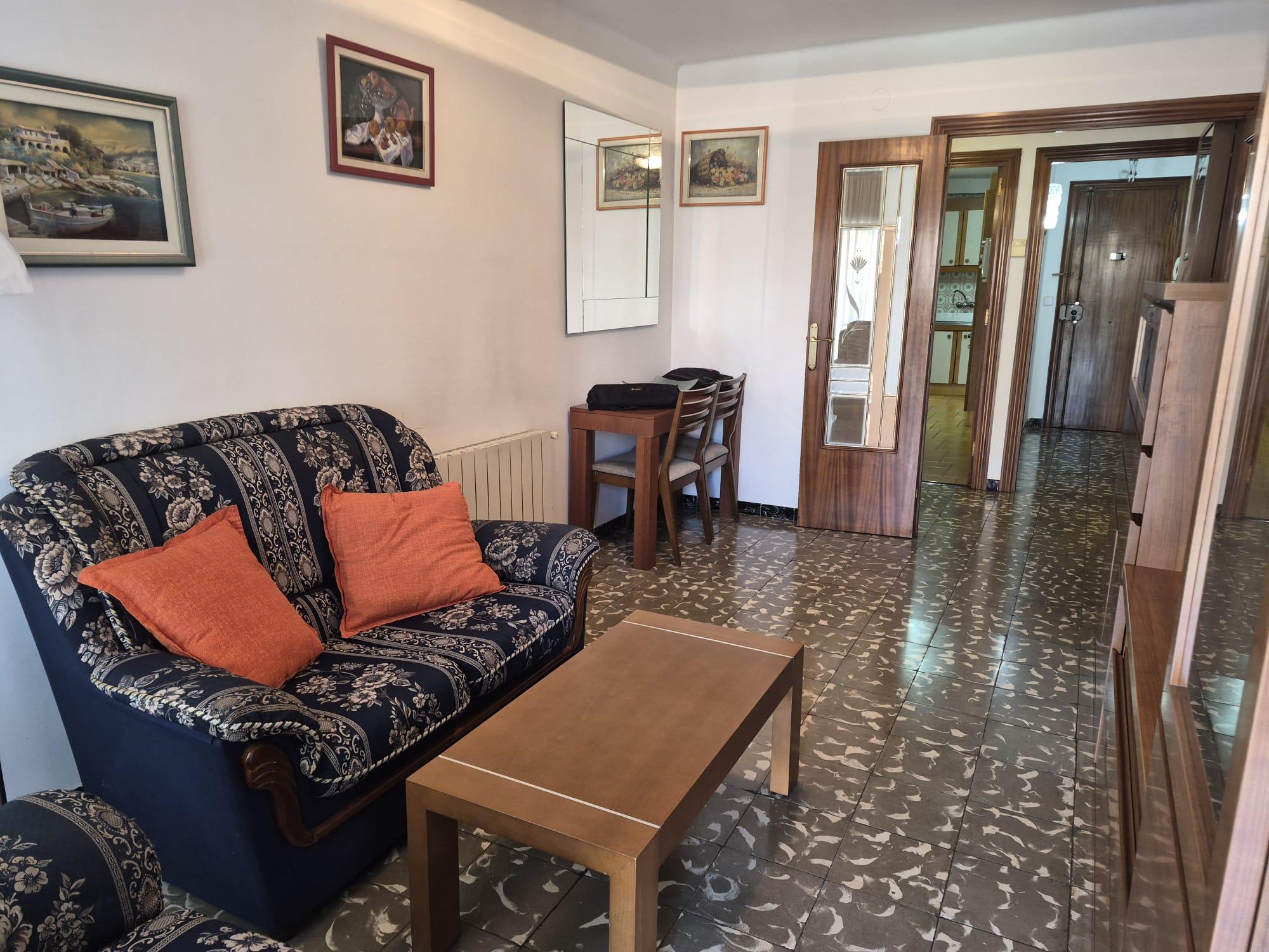 Imagen 8 Piso en venta en Santa Coloma De Gramenet / Plaça Pau Casals