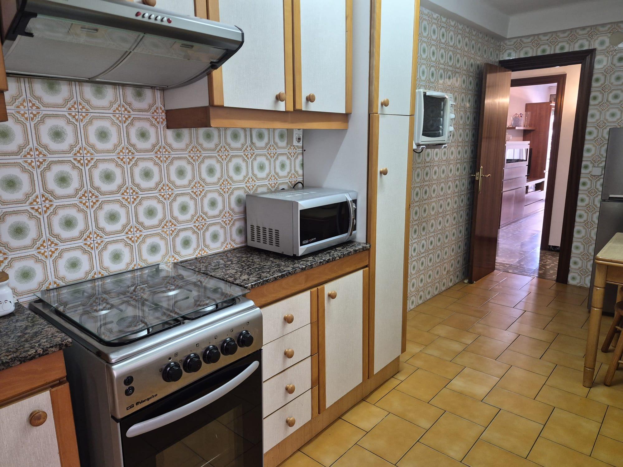 Imagen 9 Piso en venta en Santa Coloma De Gramenet / Plaça Pau Casals