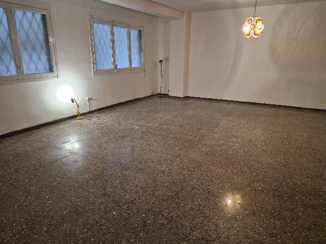 Imagen 6 Inmueble 302846 - Local Comercial en venta en Barcelona / Floridablanca - Viladomat