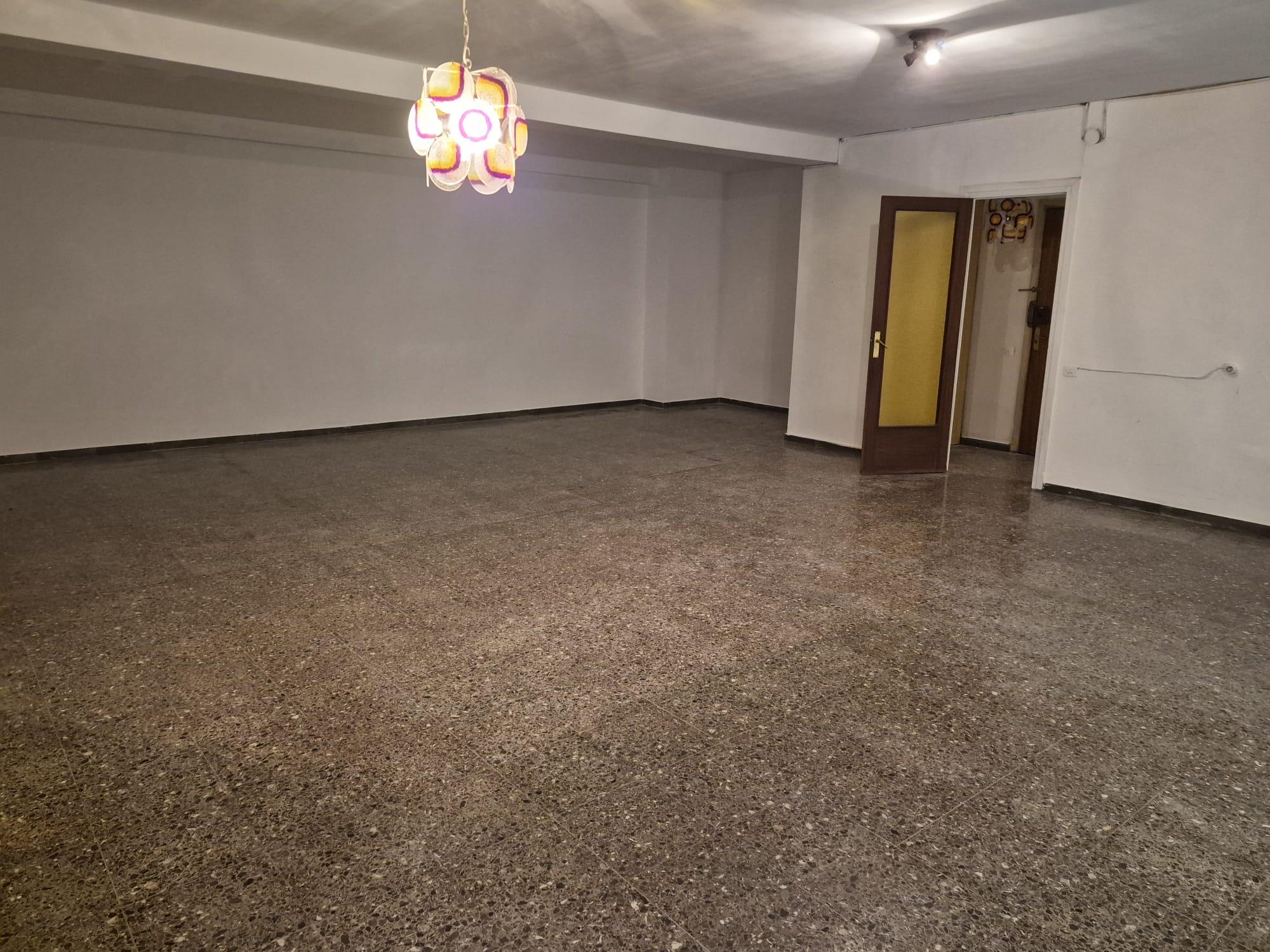 Imagen 7 Local Comercial en venta en Barcelona / Floridablanca - Viladomat