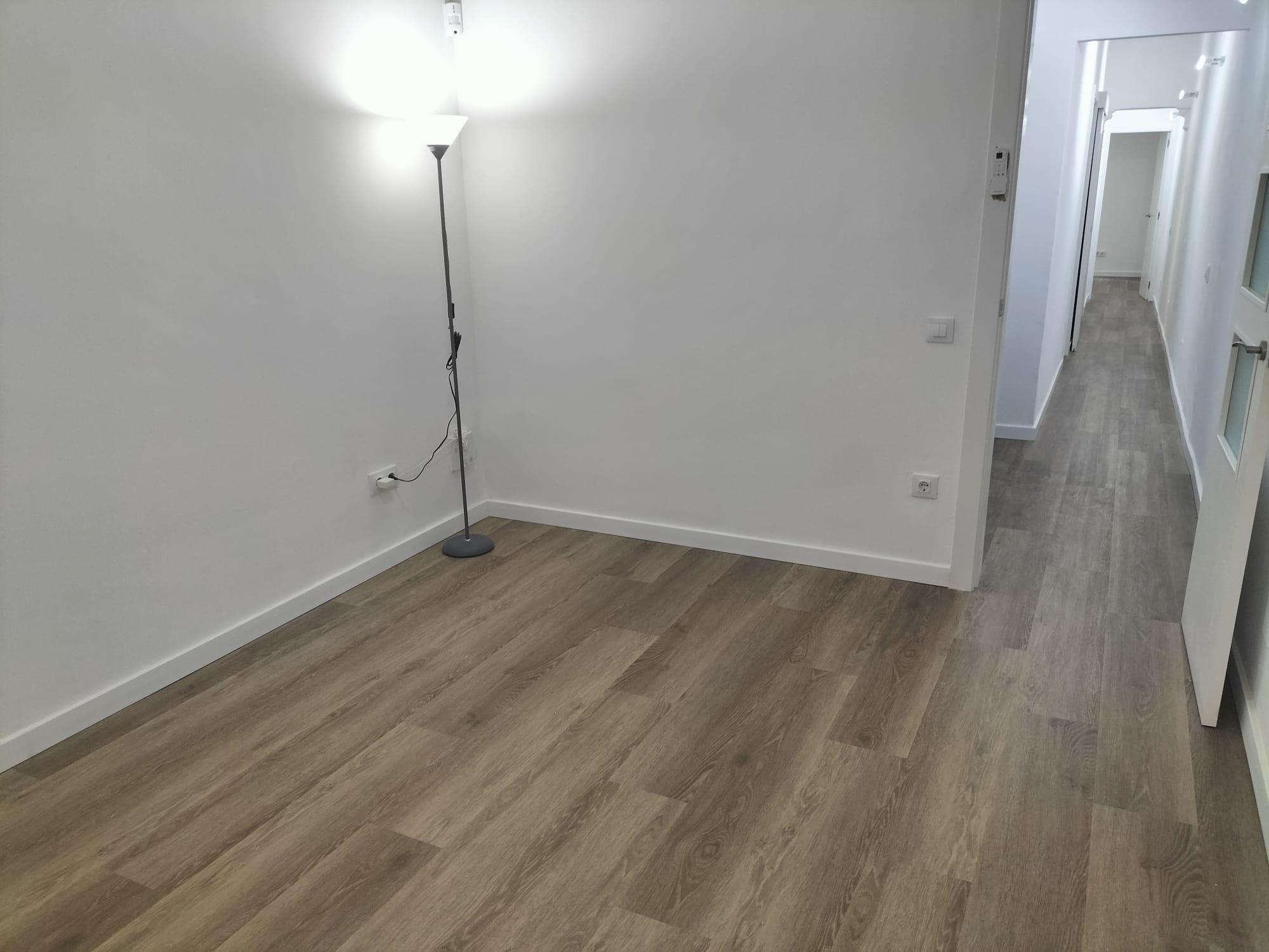 Imagen 1 Piso en venta en Barcelona / Xiprer - Escornalbou