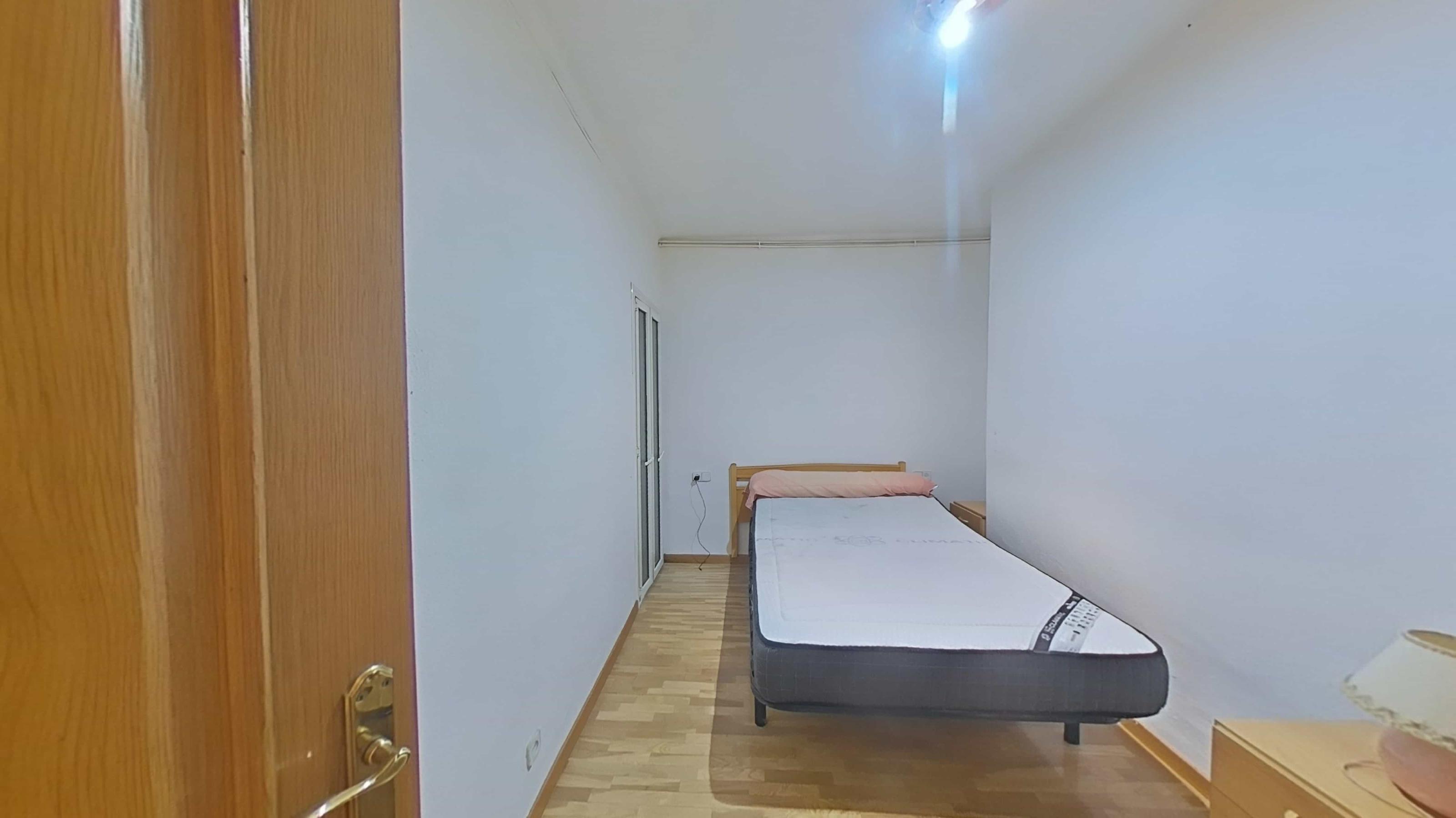 Imagen 33 Piso en venta en Barcelona / Mare de Deu de Montserrat - Vinyals