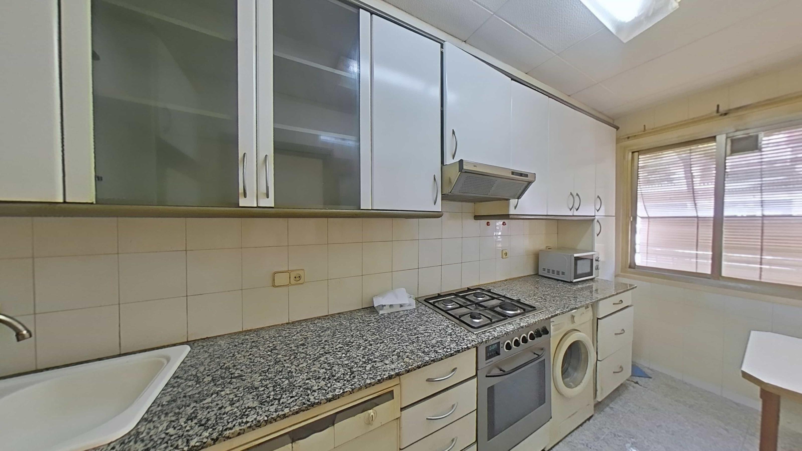 Imagen 6 Piso en venta en Barcelona / Mare de Deu de Montserrat - Vinyals
