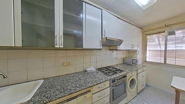 Imagen 6 Inmueble 305505 - Piso en venta en Barcelona / Mare de Deu de Montserrat - Vinyals