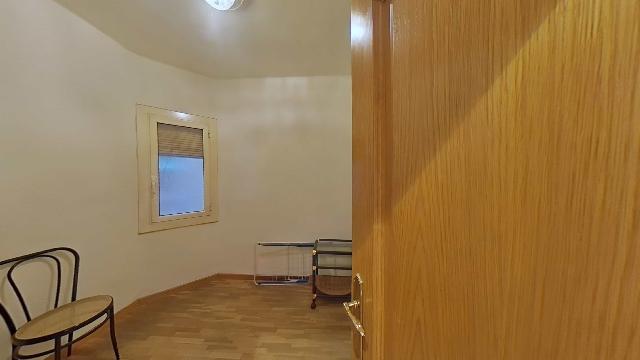 Imagen 15 Inmueble 305505 - Piso en venta en Barcelona / Mare de Deu de Montserrat - Vinyals