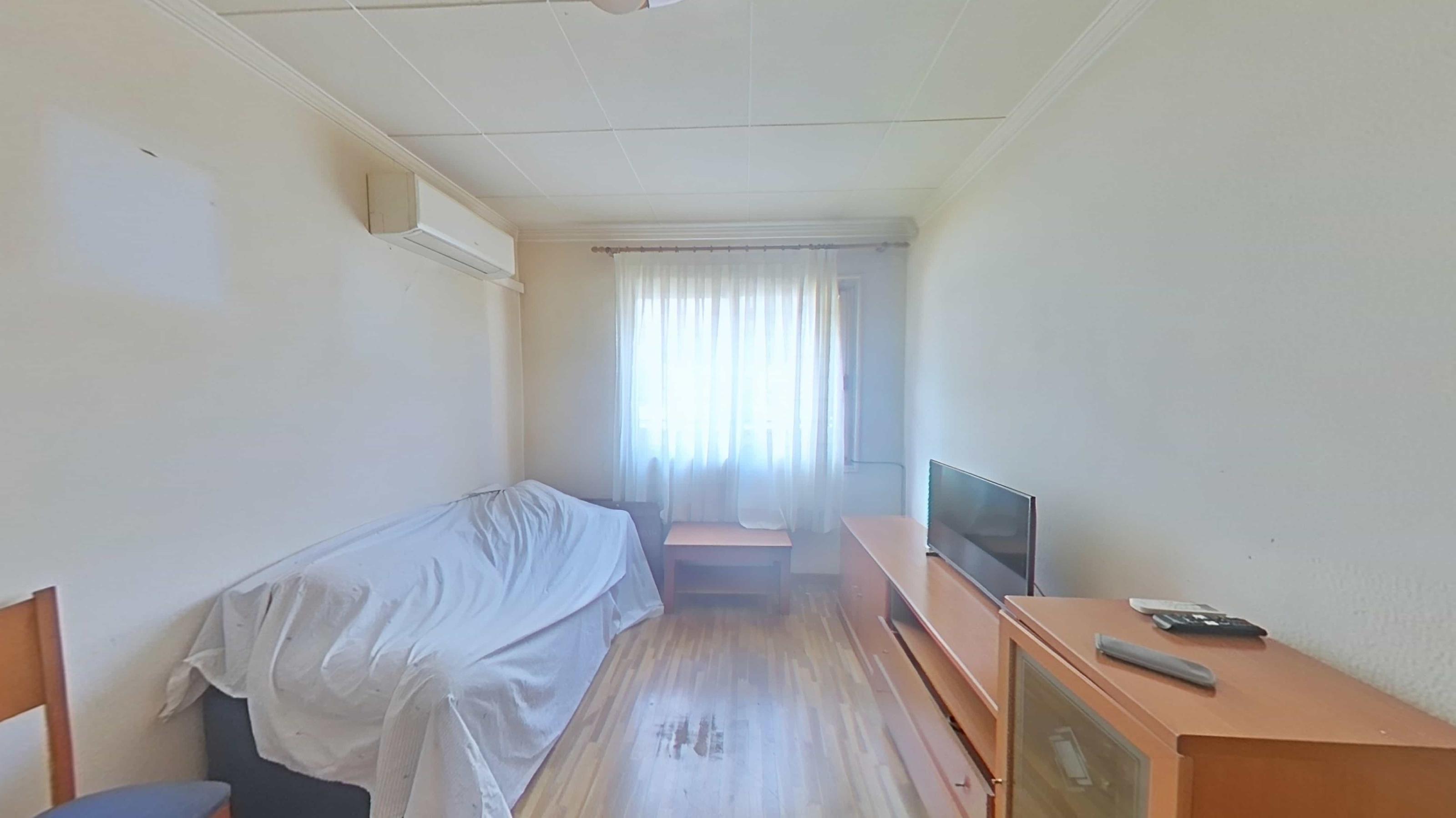 Imagen 3 Piso en venta en Barcelona / Mare de Deu de Montserrat - Vinyals