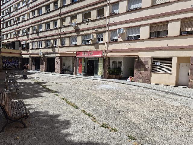 Imagen 12 Inmueble 305505 - Piso en venta en Barcelona / Mare de Deu de Montserrat - Vinyals