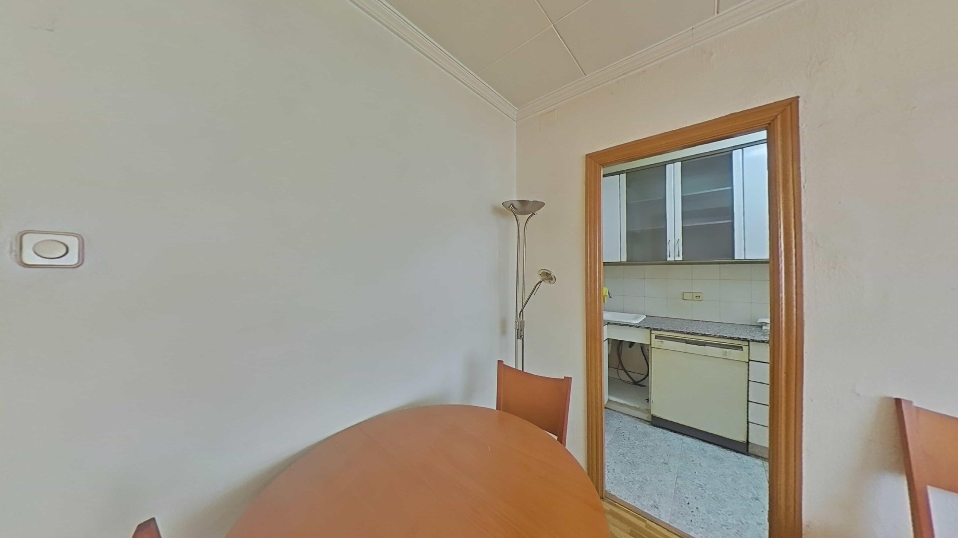 Imagen 40 Piso en venta en Barcelona / Mare de Deu de Montserrat - Vinyals